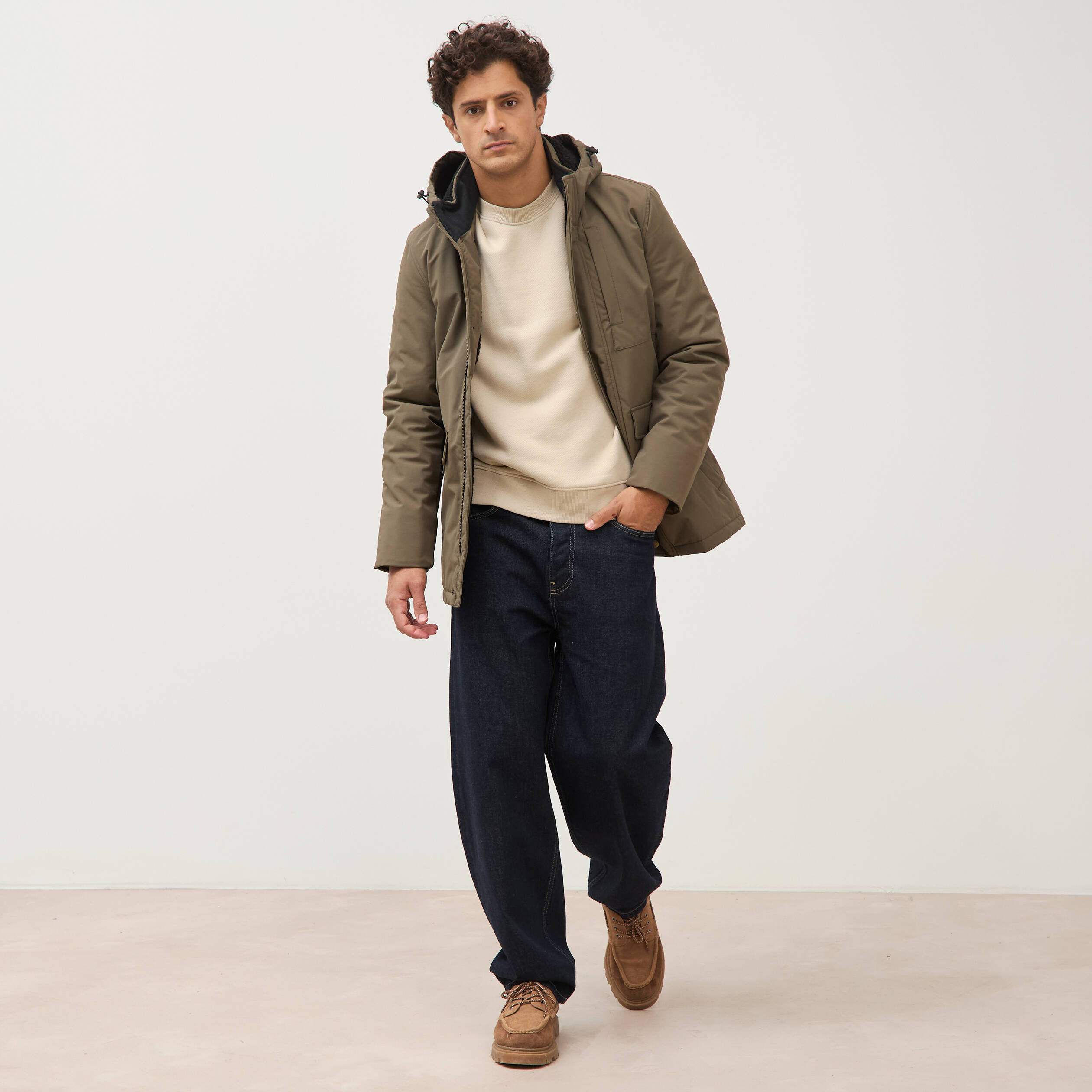 Parka longue droite &agrave; capuche taupe homme