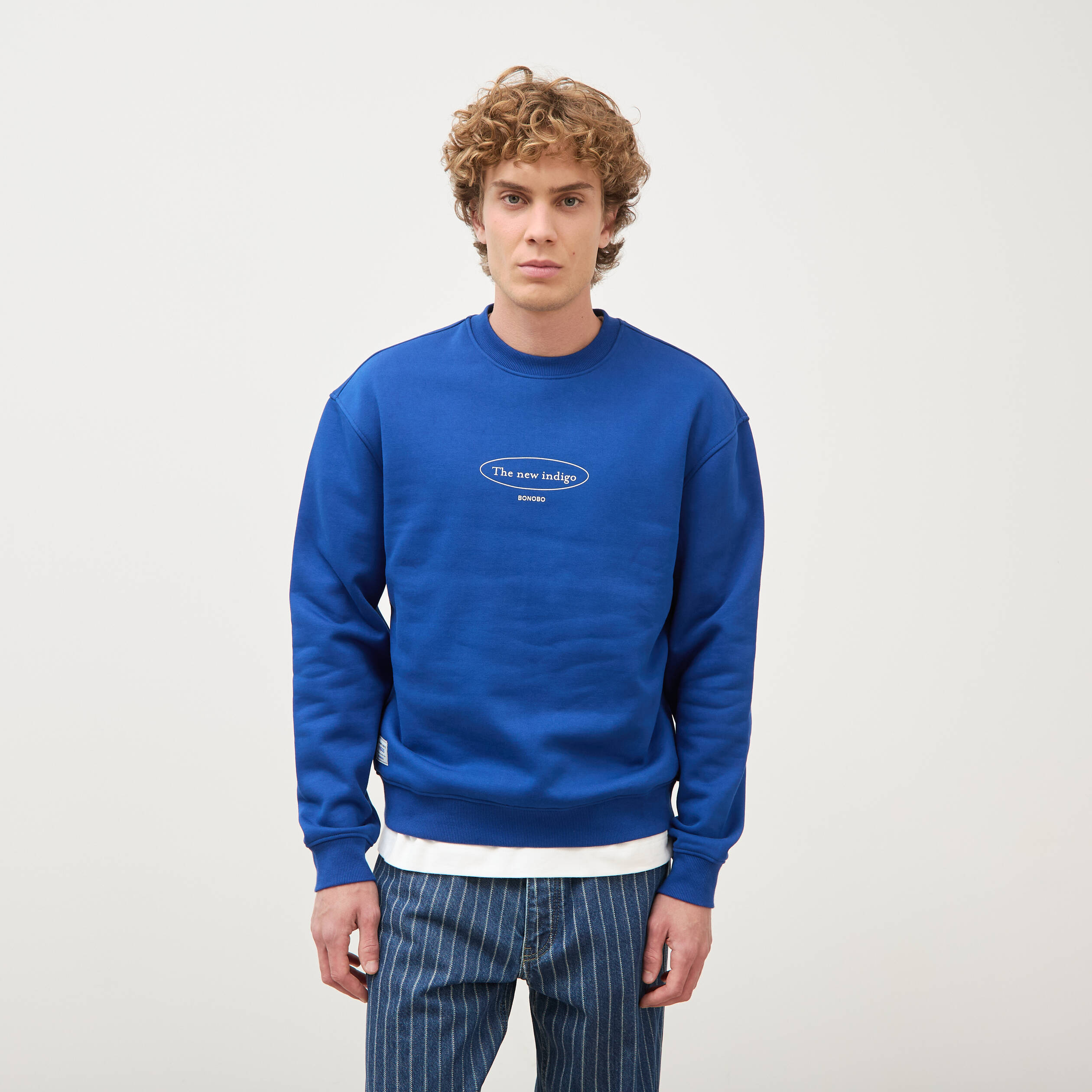Sweat droit col rond manches longues bleu electrique homme