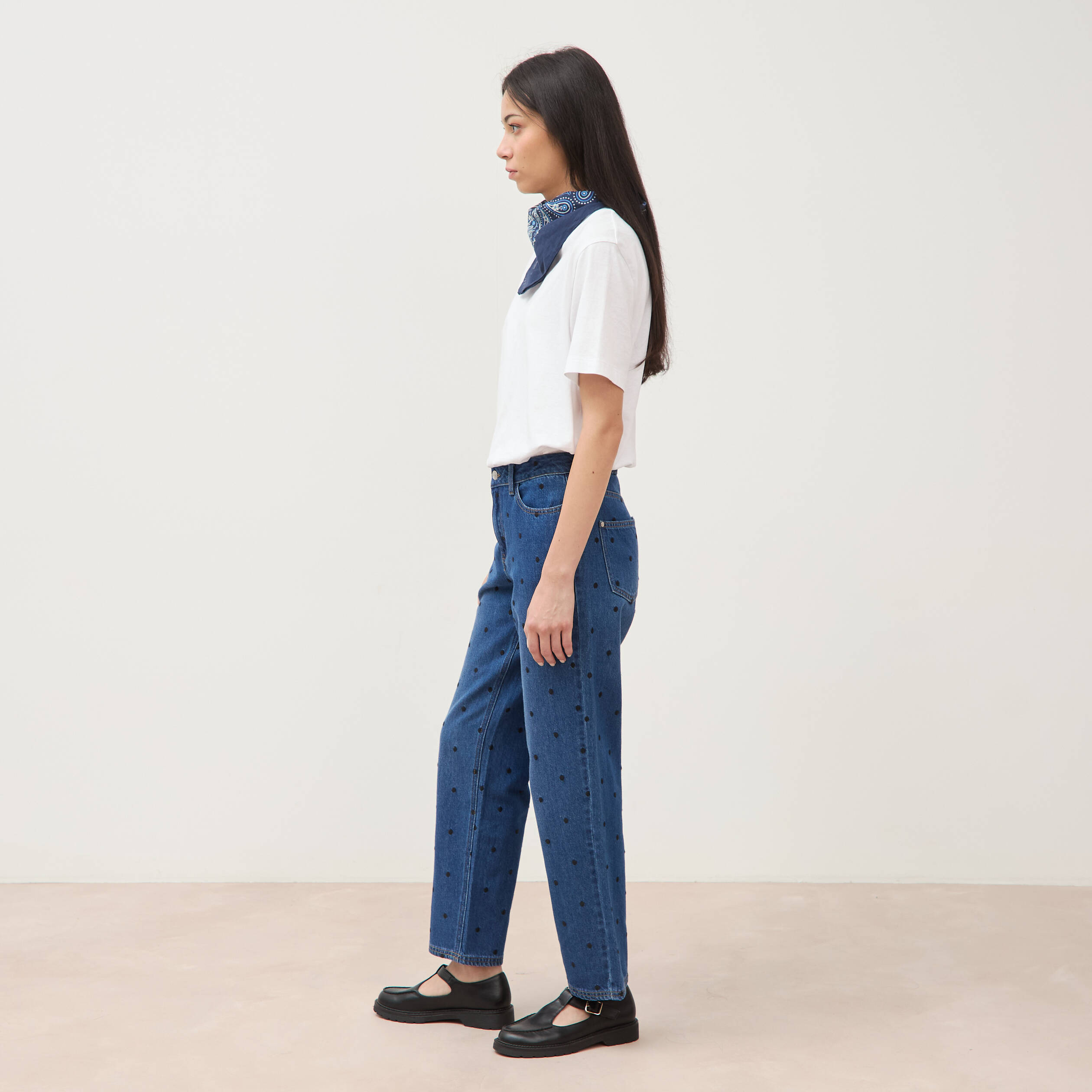 Jeans straight taille haute broderie bleu clair femme