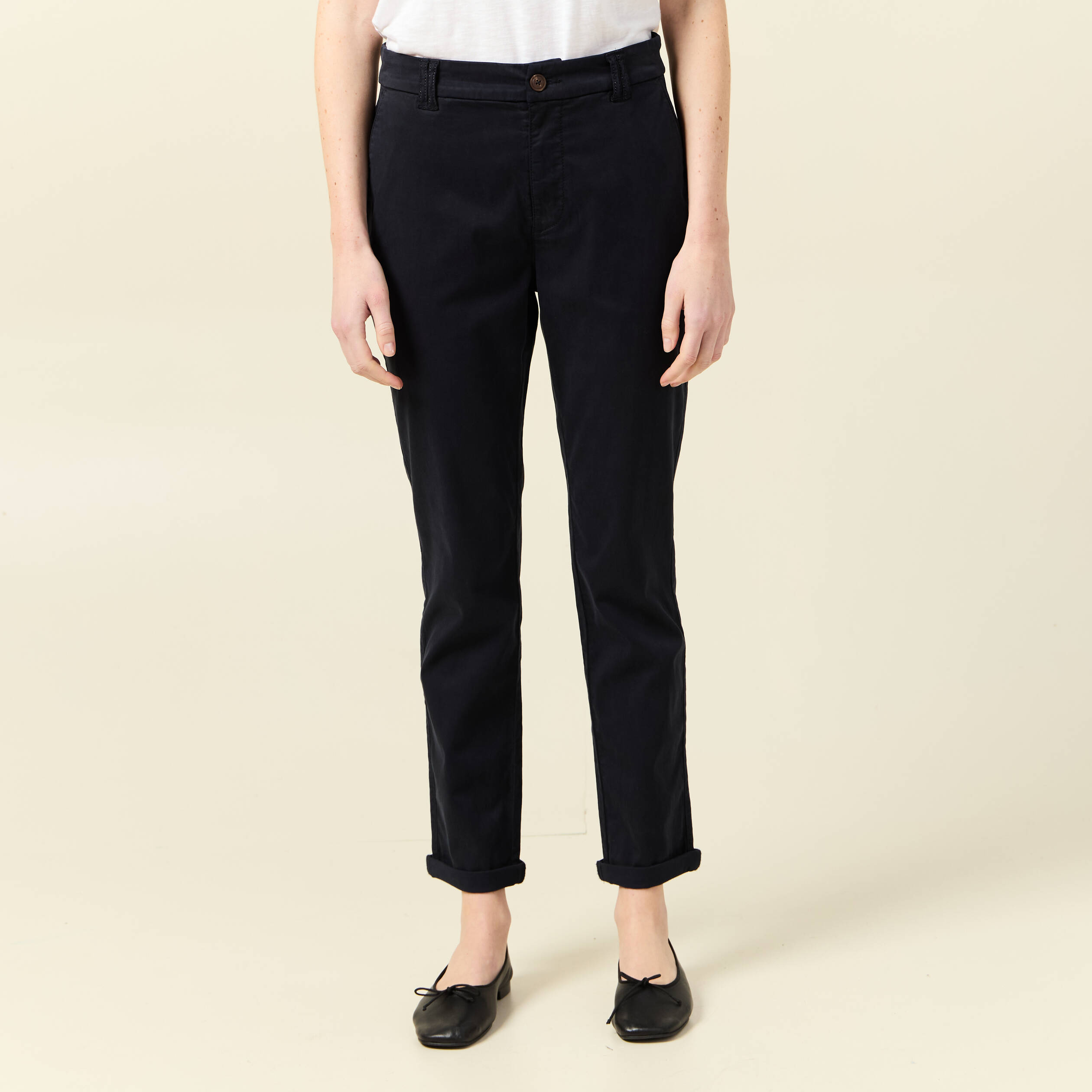 Pantalon chino cigarette bleu fonc&eacute; femme