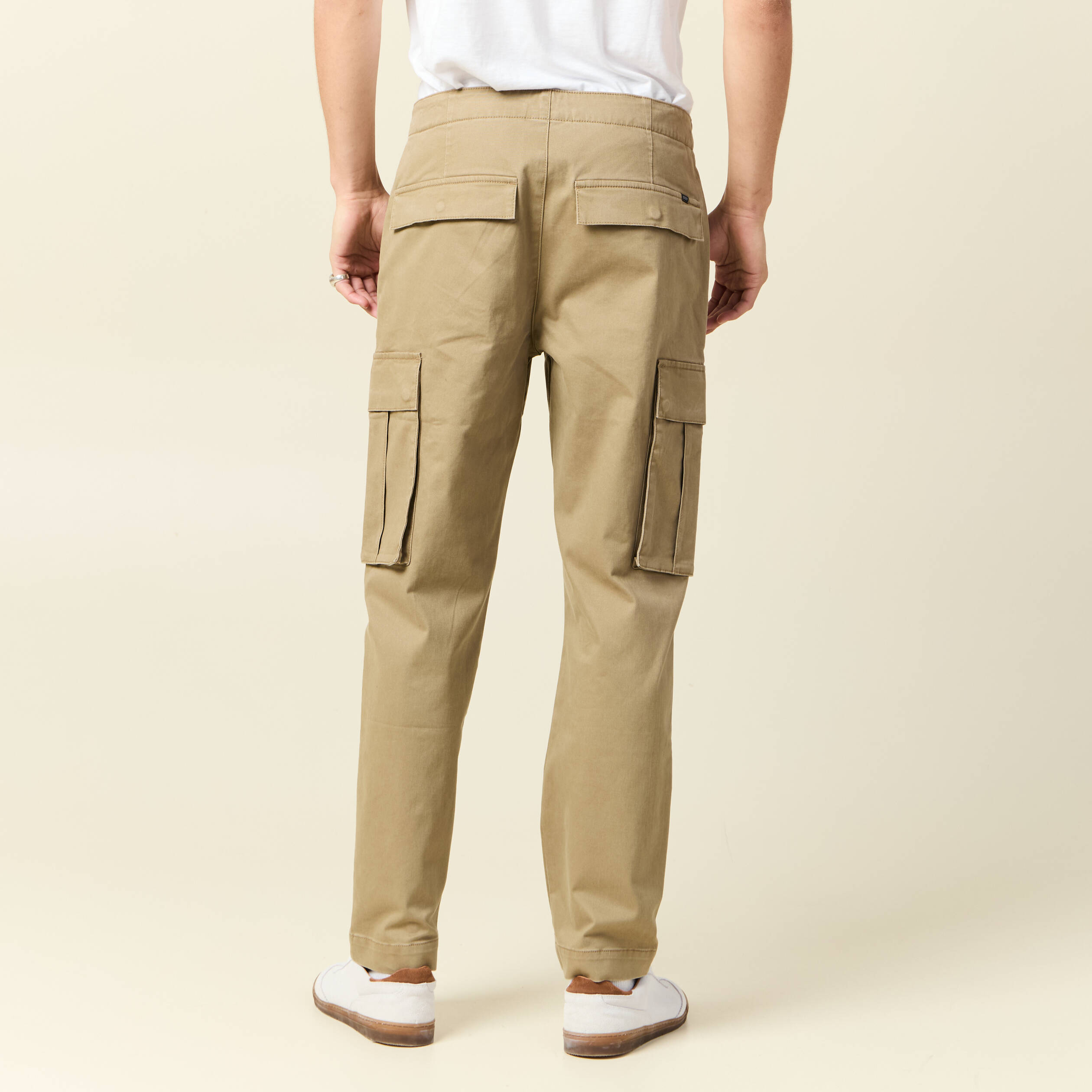 Pantalon cargo poches c&ocirc;t&eacute;s vert kaki homme