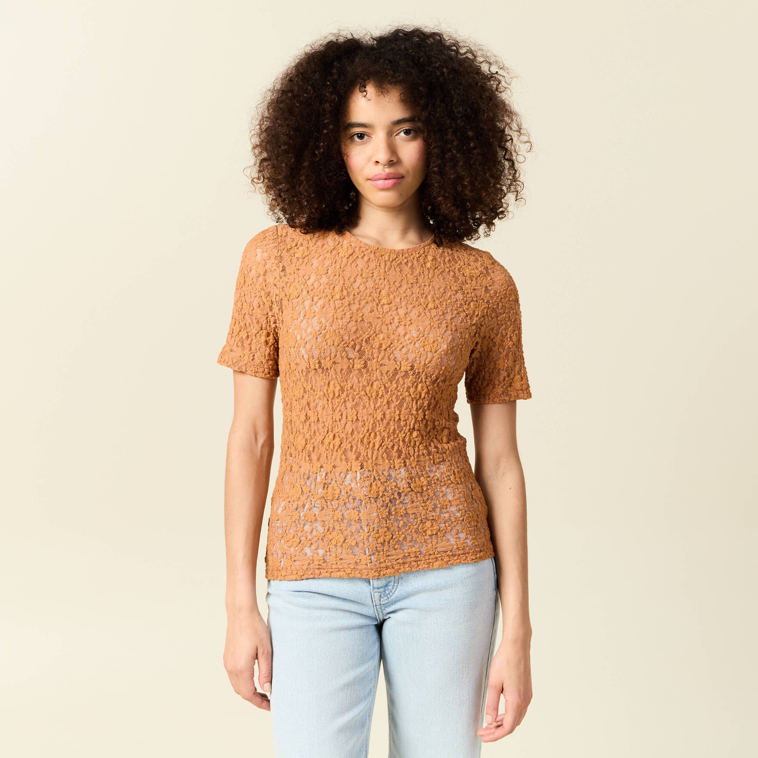 T-shirt cintr&eacute; col rond dentelle terracotta femme