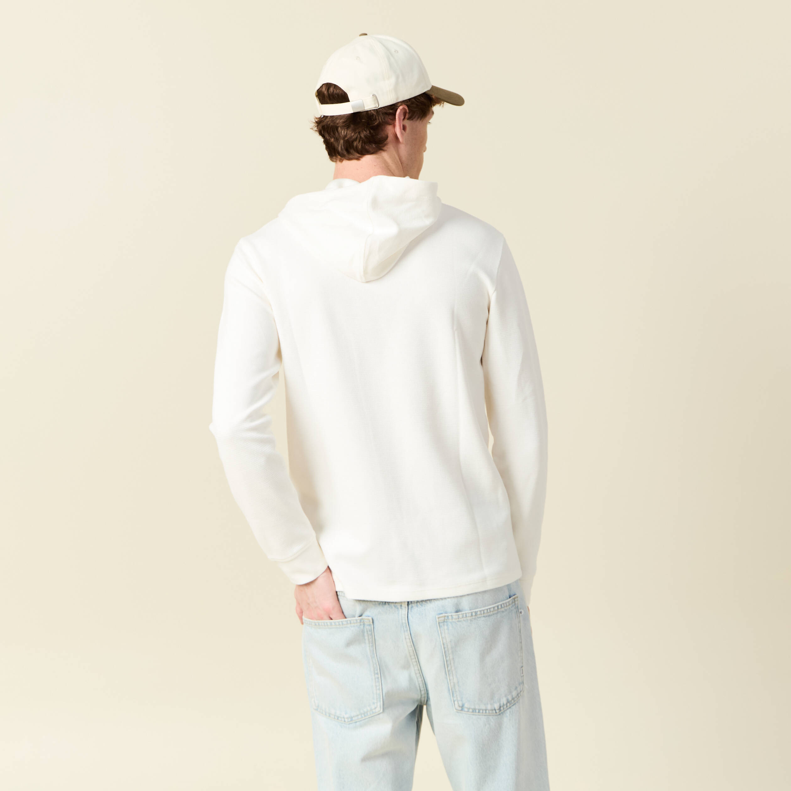 T-shirt &agrave; capuche ecru homme
