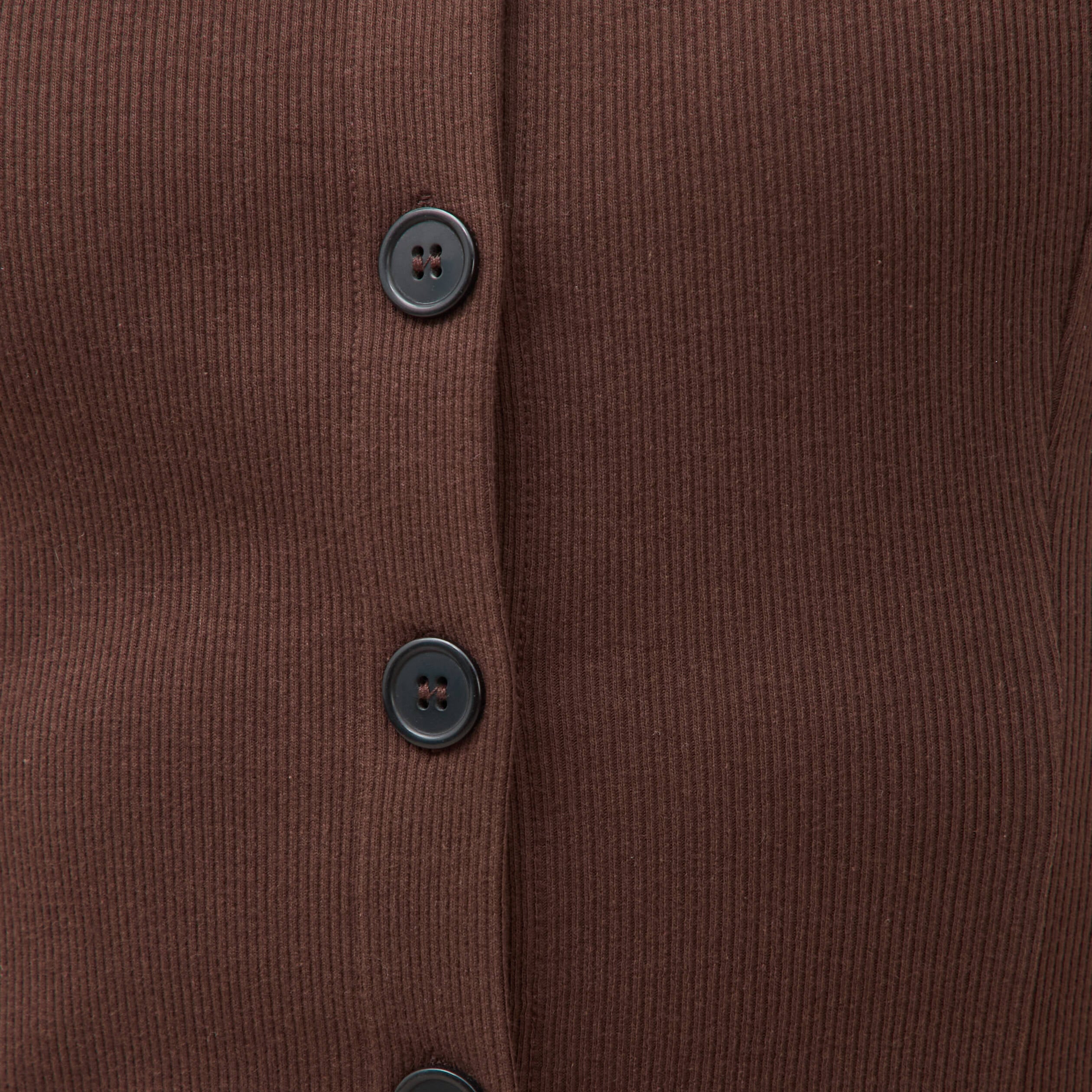 Robe sans manches en maille col rond marron fonc&eacute; femme