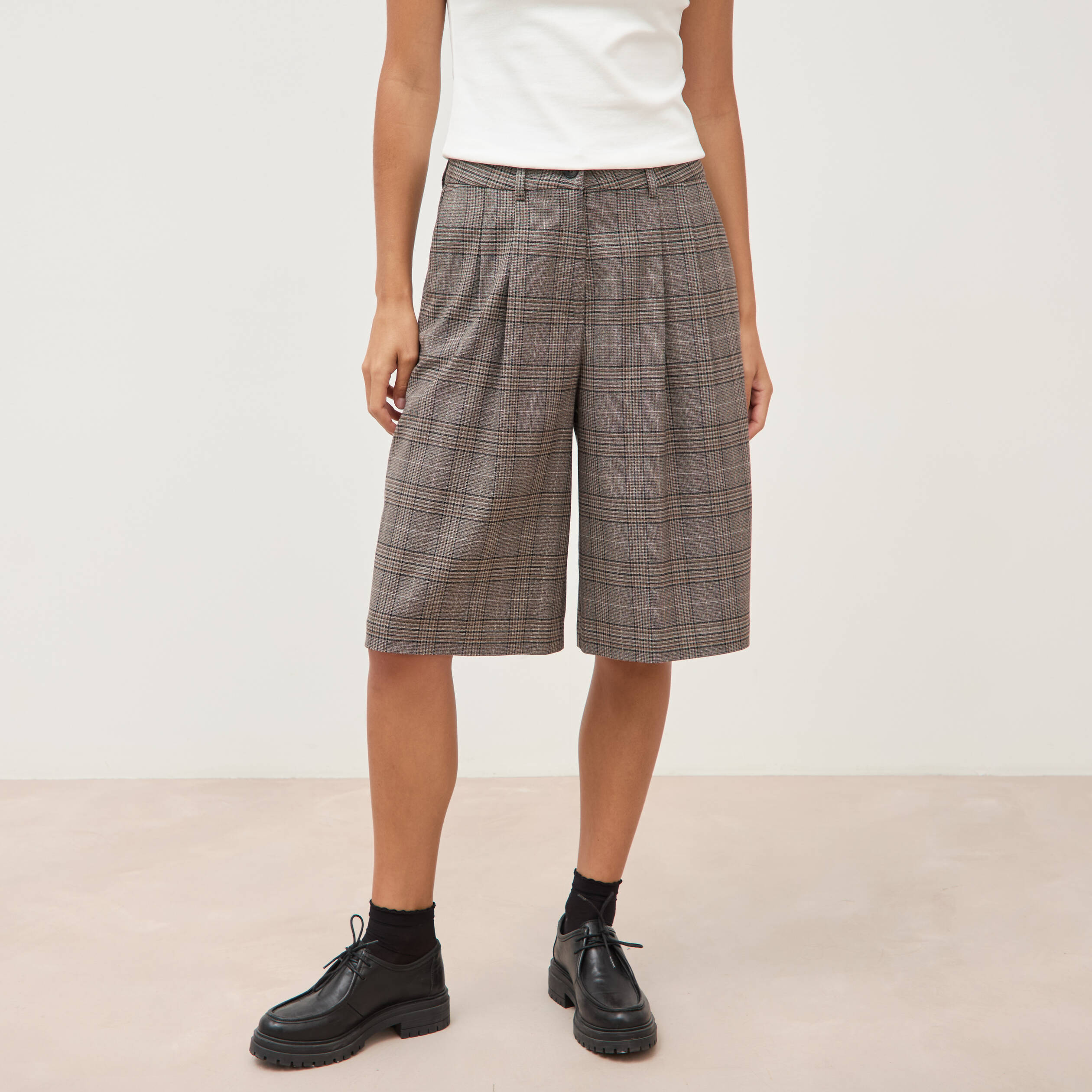 Bermuda large taille haute gris fonc&eacute; femme