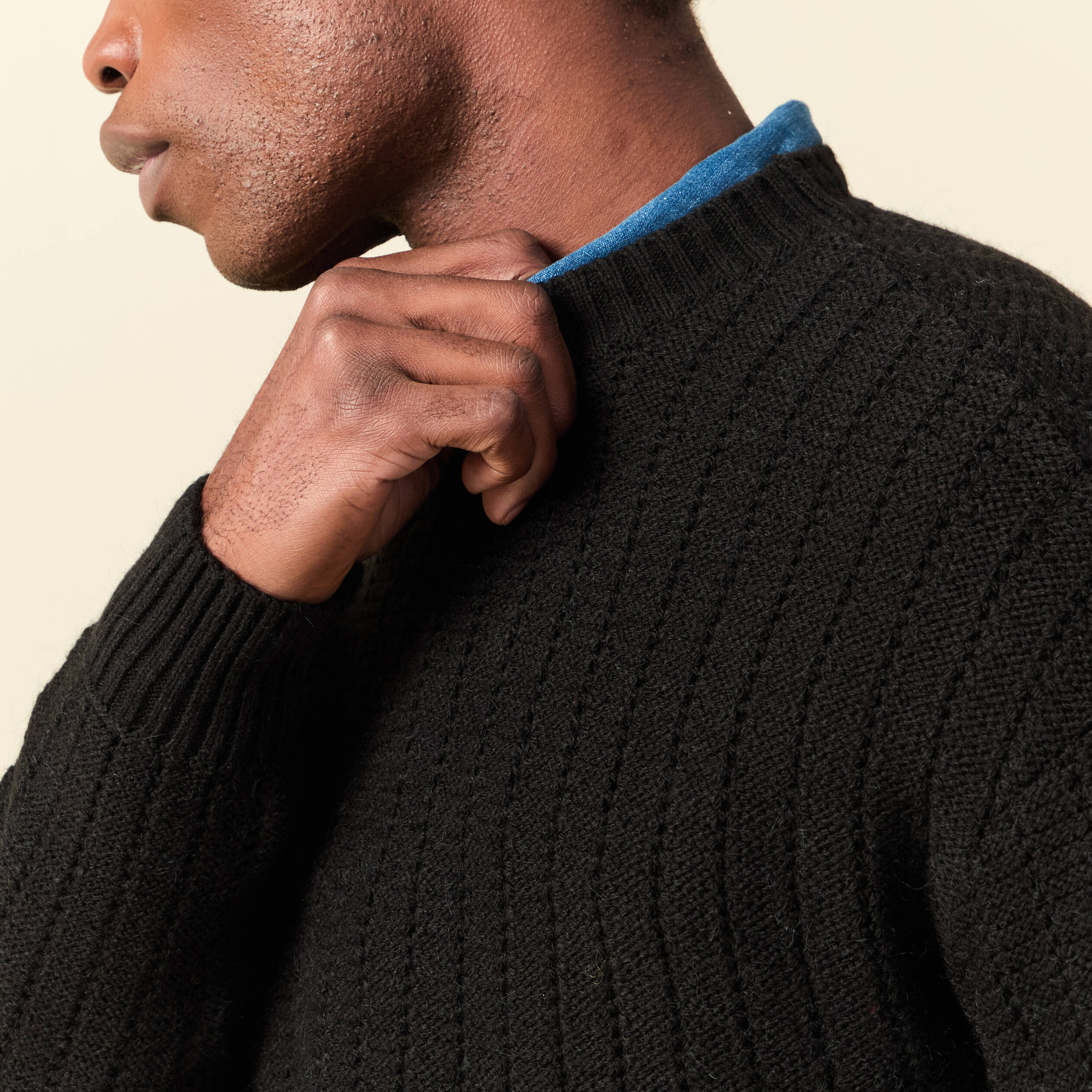 Pull manches longues col rond noir homme