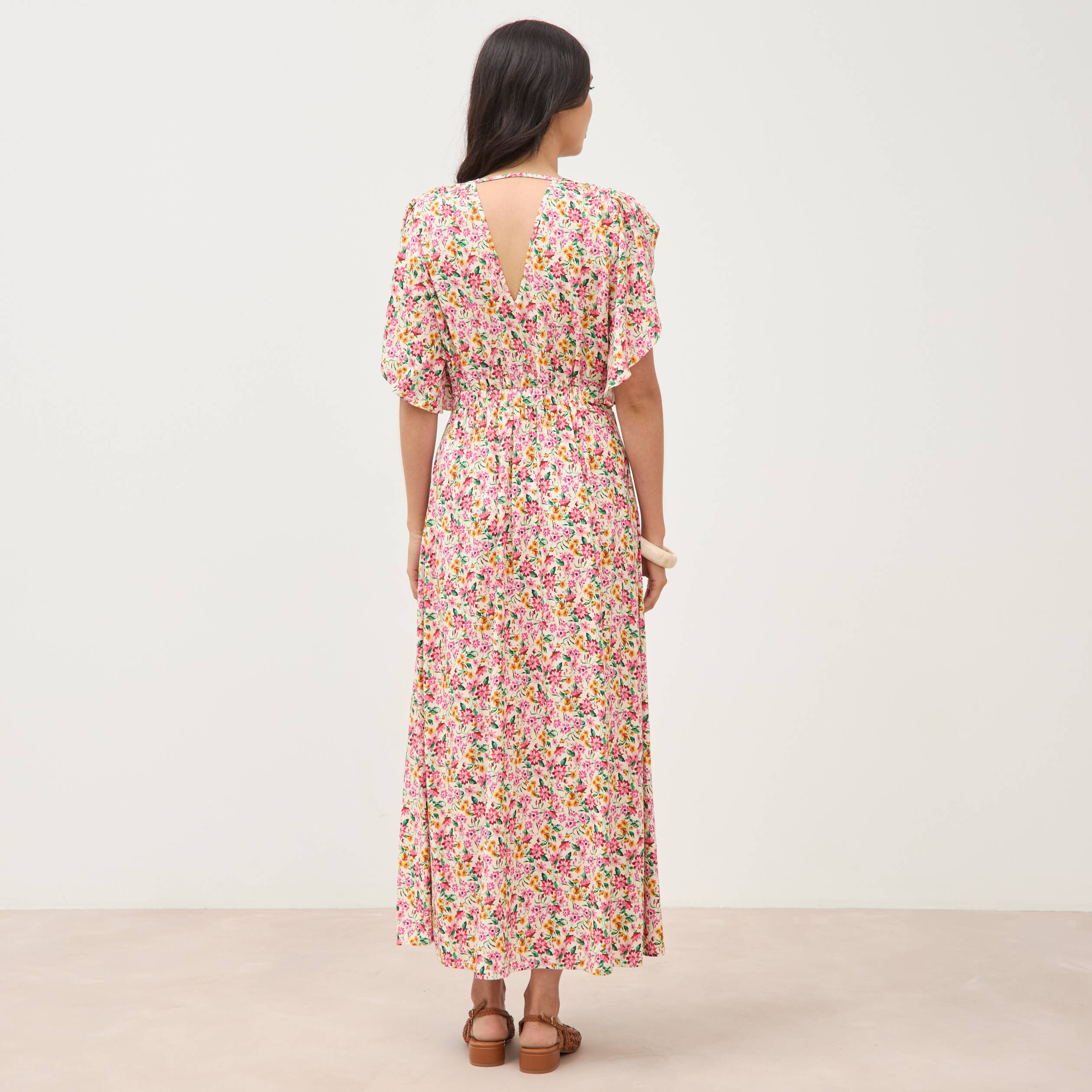 Robe fluide col v manches courtes multicolore femme