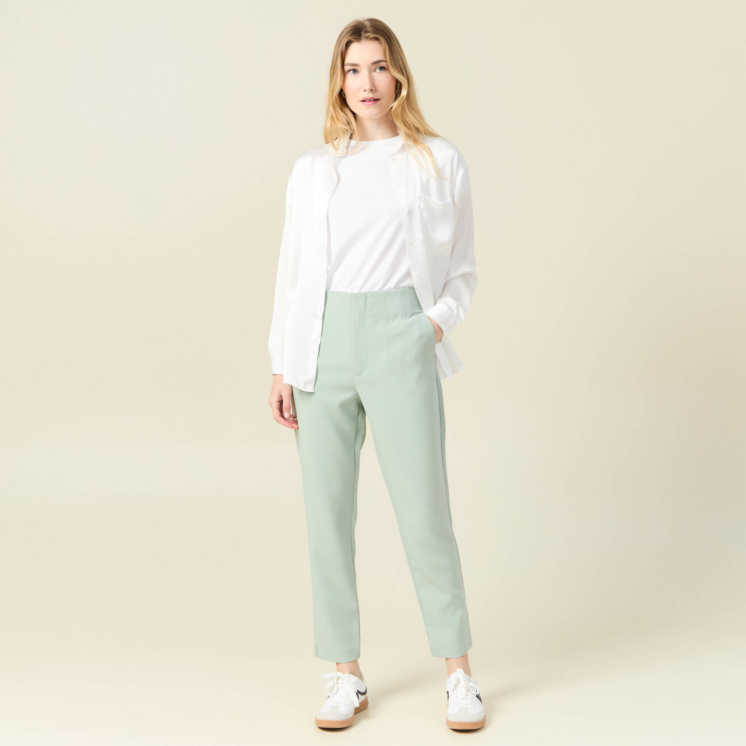 Pantalon cigarette vert olive femme