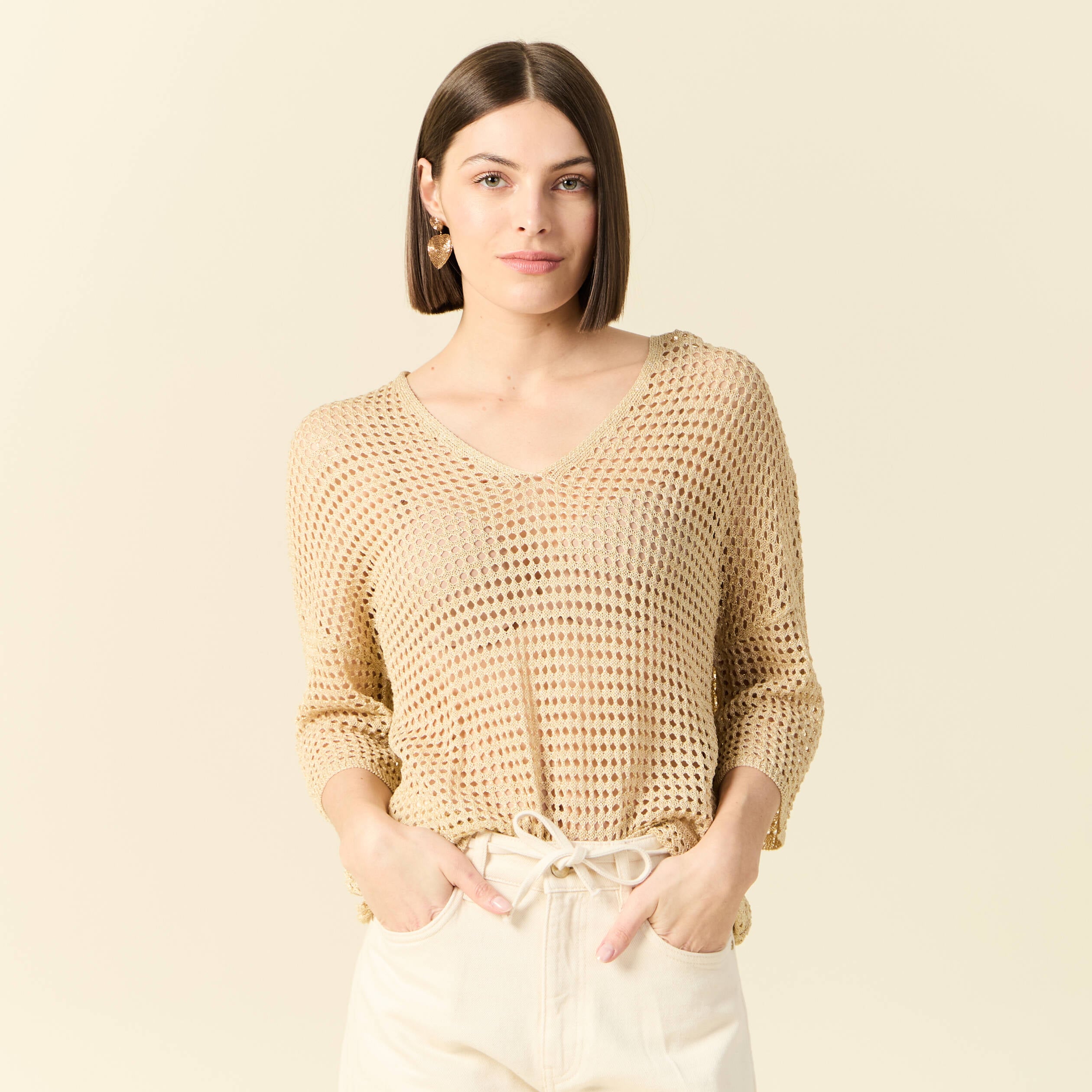 Pull manches courtes ajour&eacute; creme femme