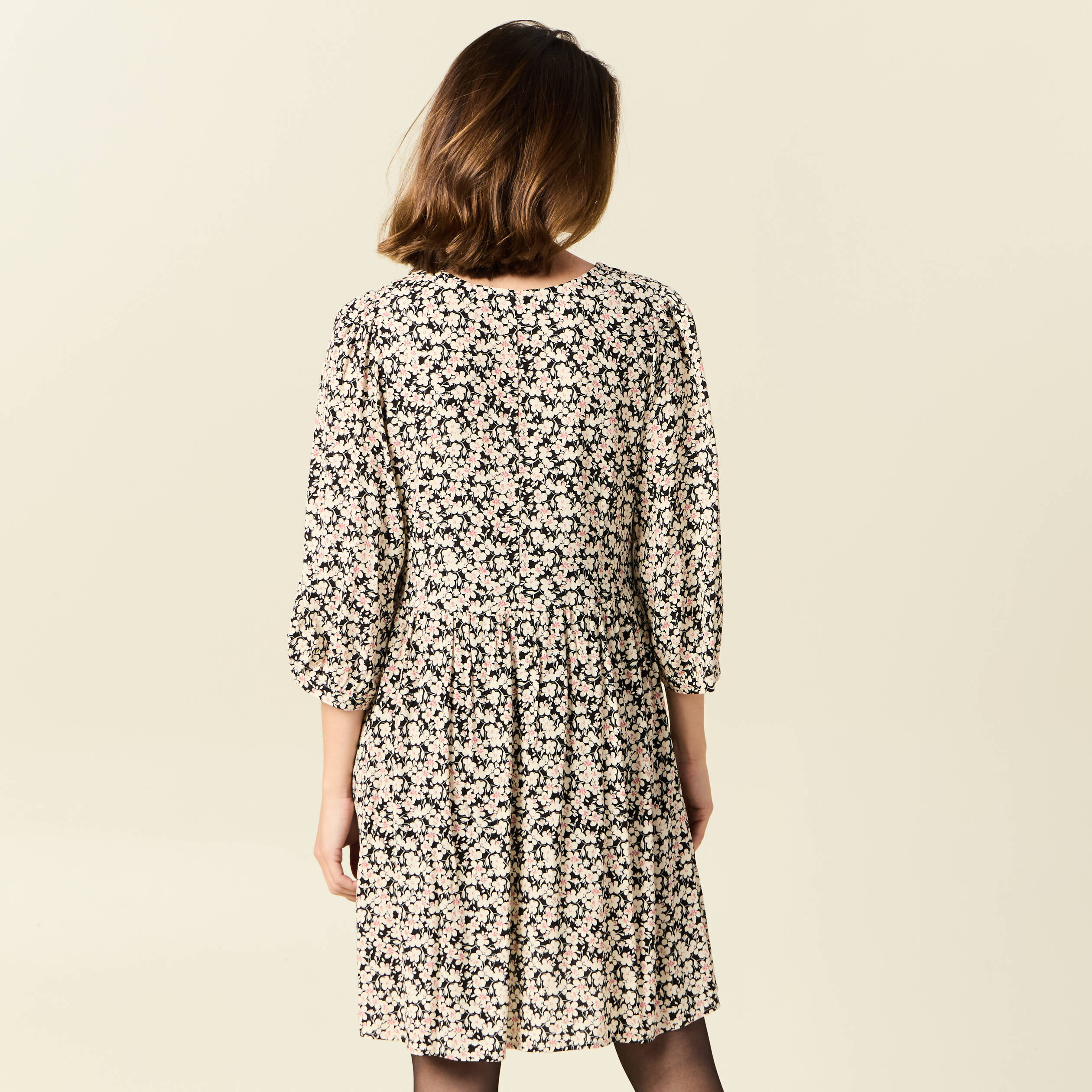 Robe évasée manches 3/4 noir femme