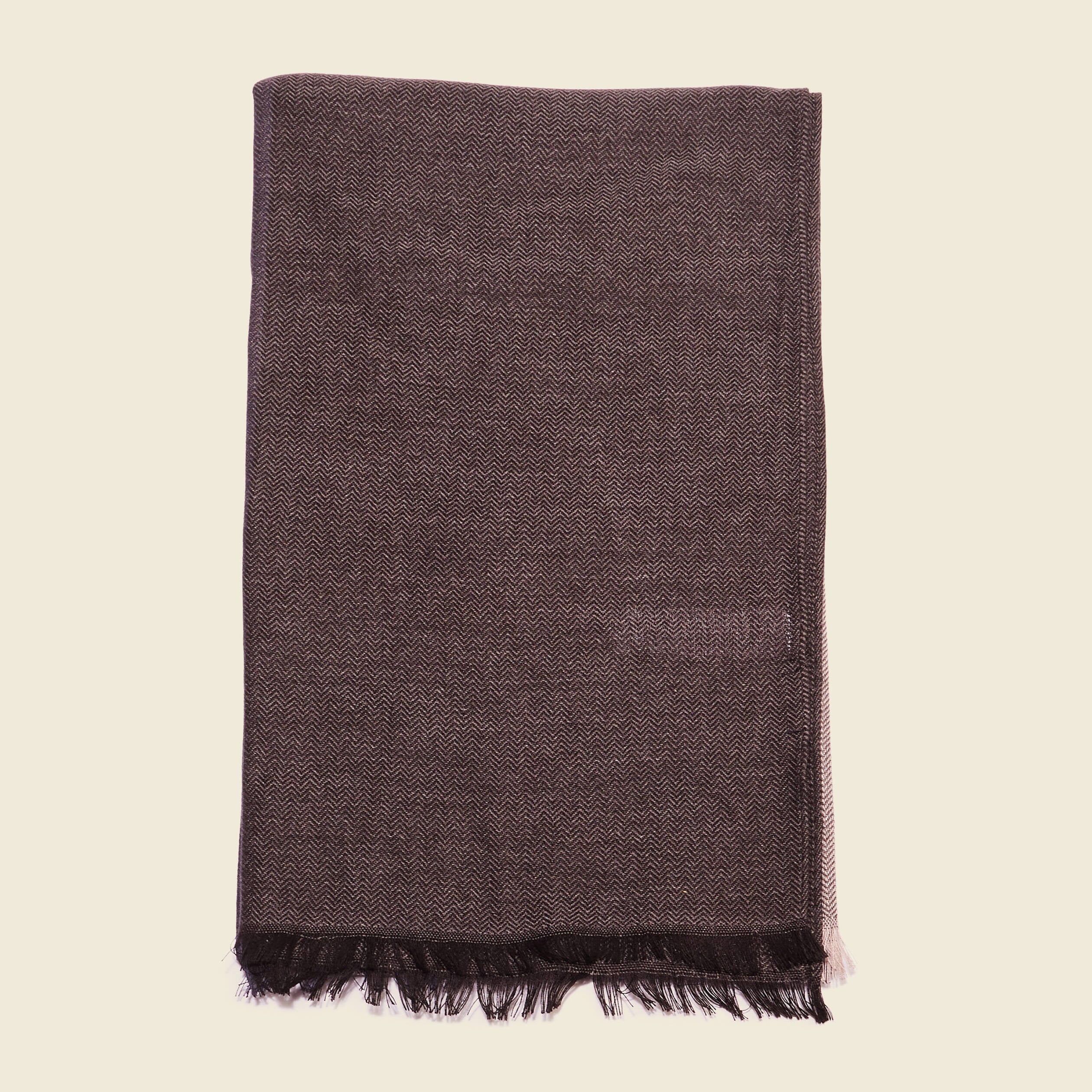 Foulard gris fonc&eacute; homme