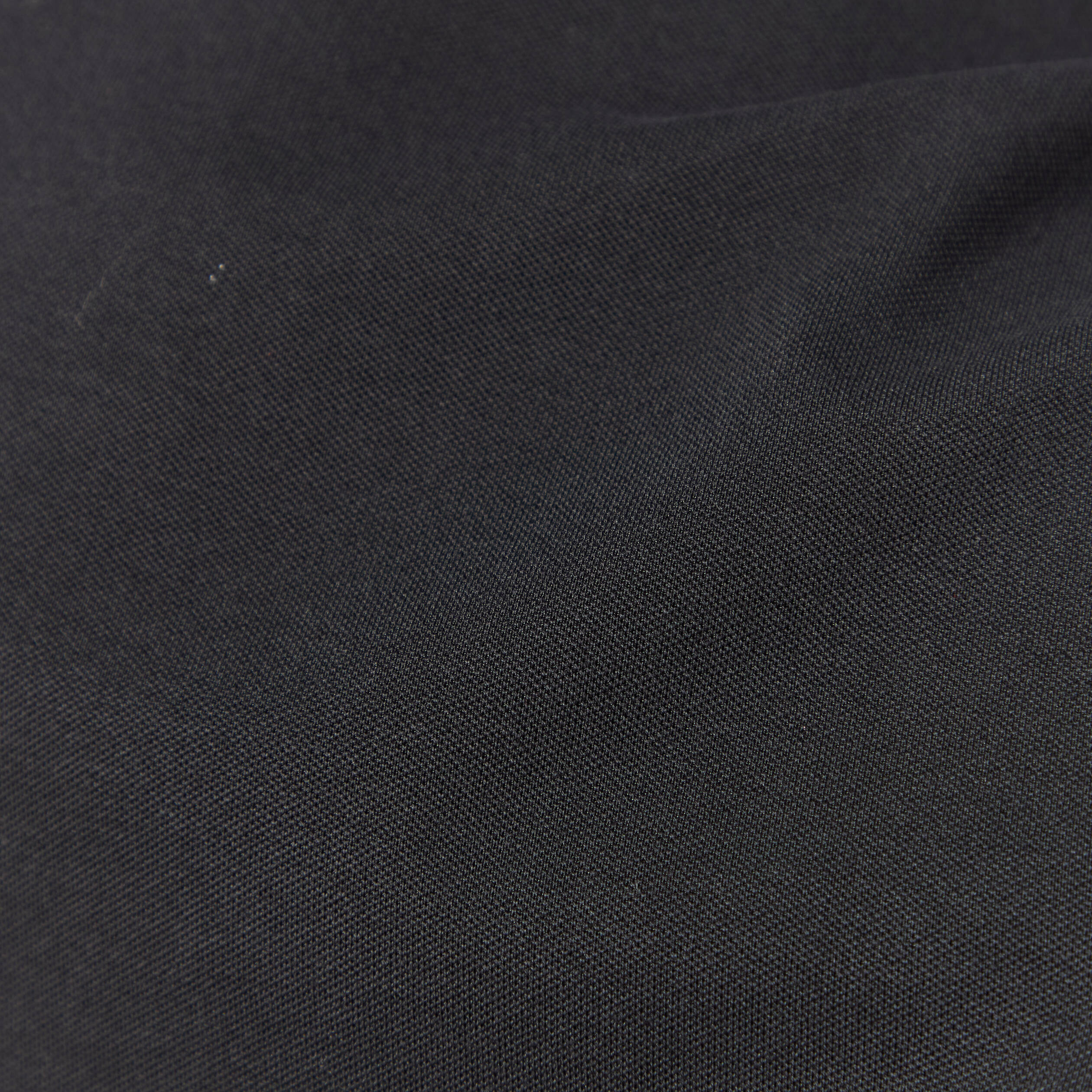 Polo cintr&eacute; manches courtes col polo noir homme