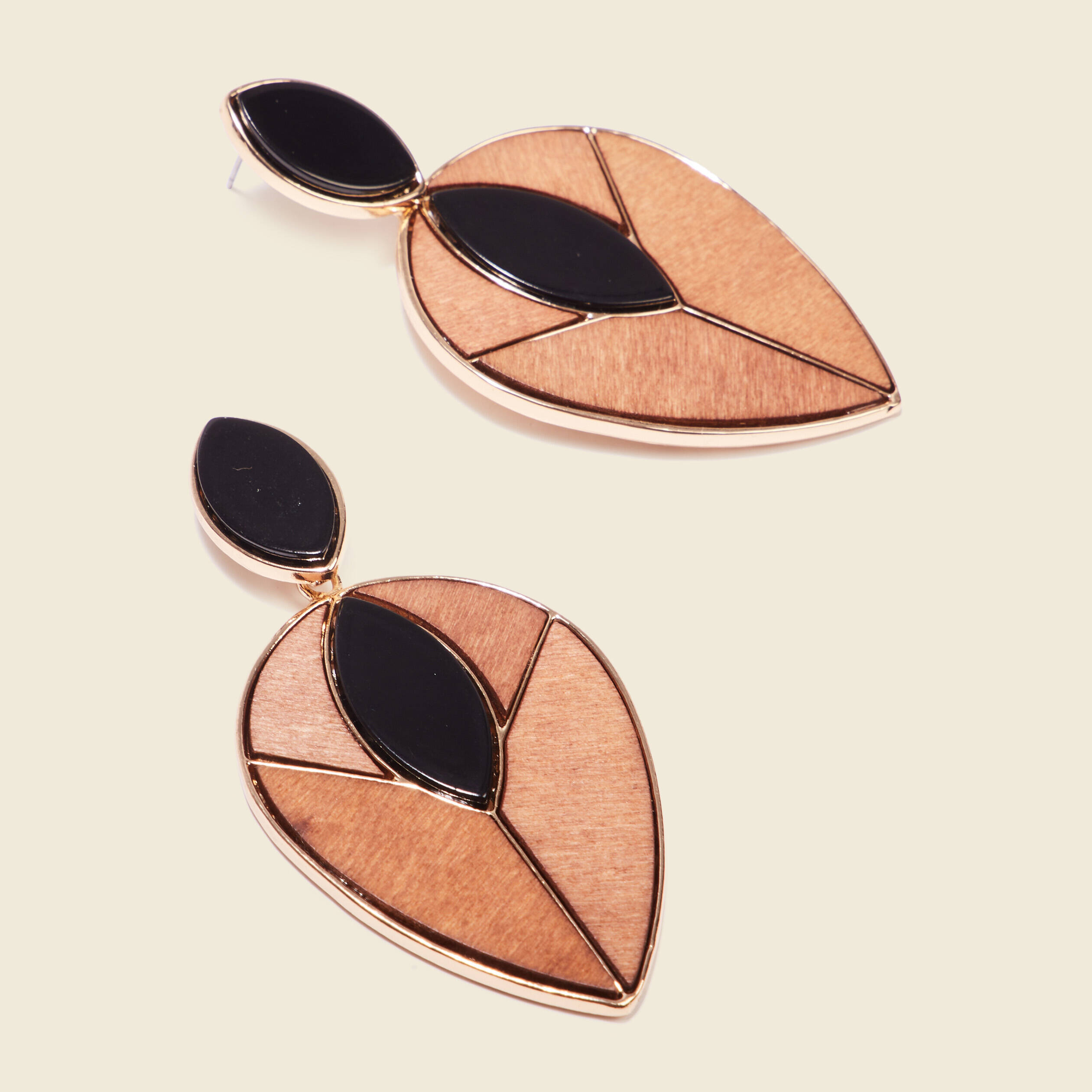 boucles doreilles pendantes noir femme Boucles d'oreilles pendantes noir femme