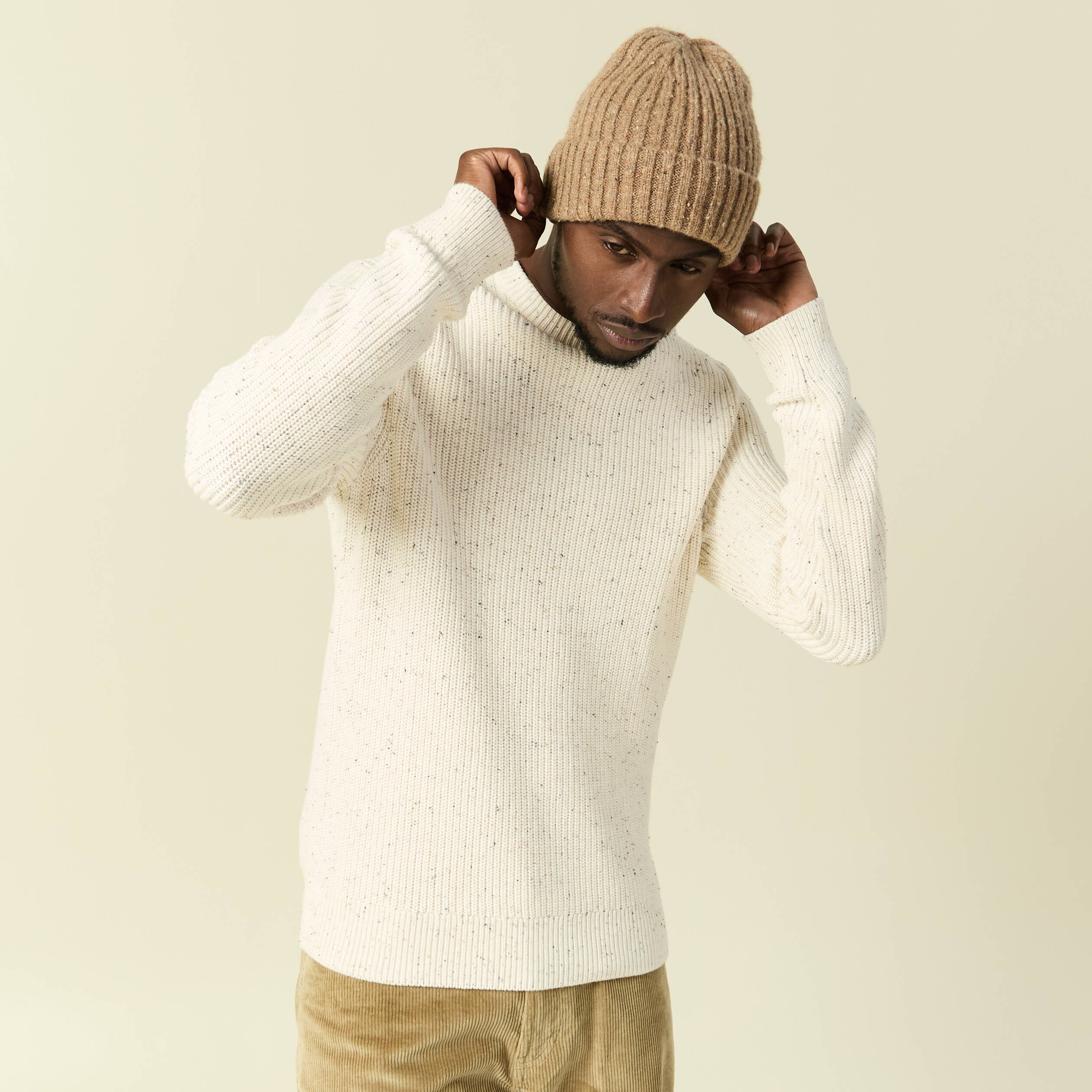 Pull col rond manches longues en coton ecru homme