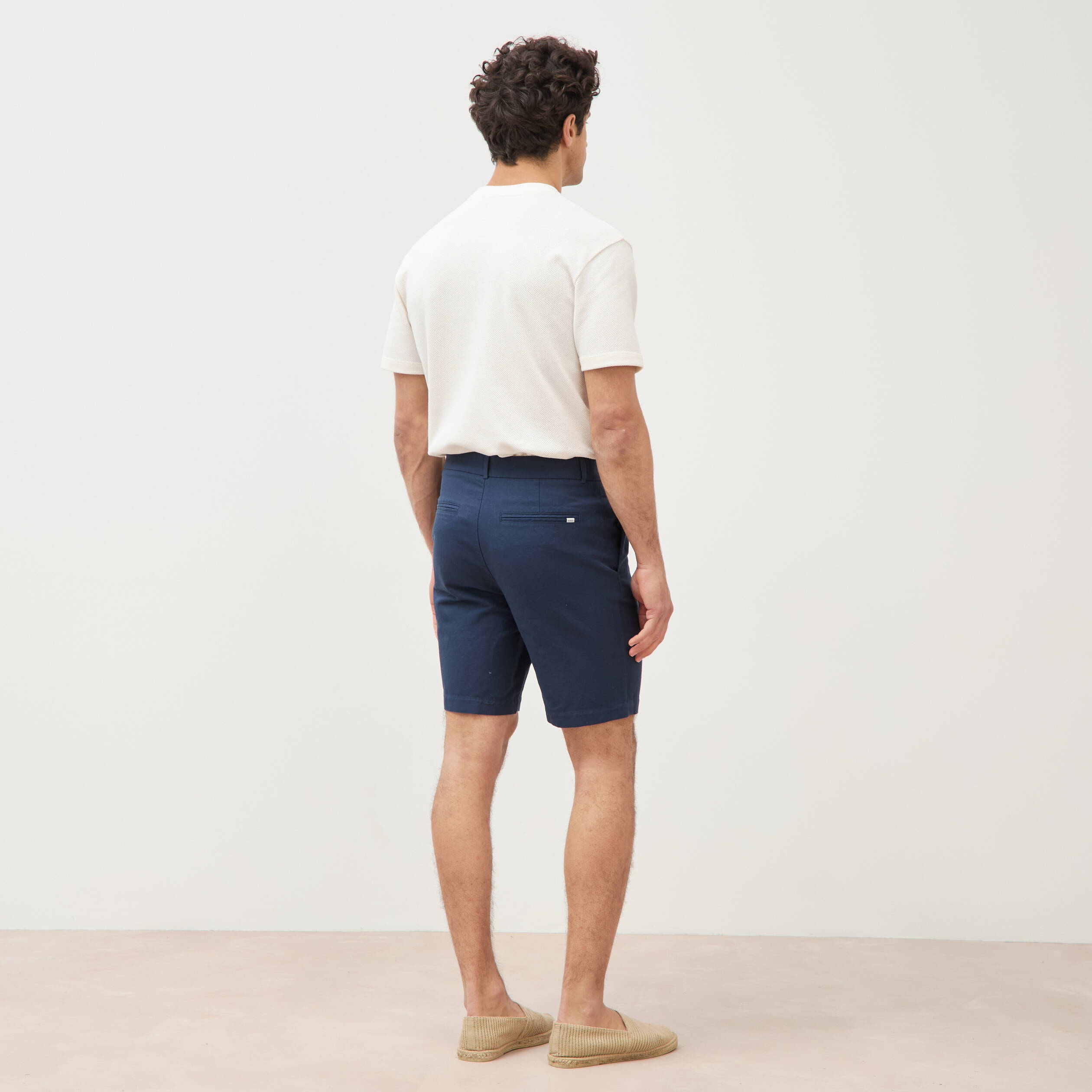 Bermuda bleu fonc&eacute; homme