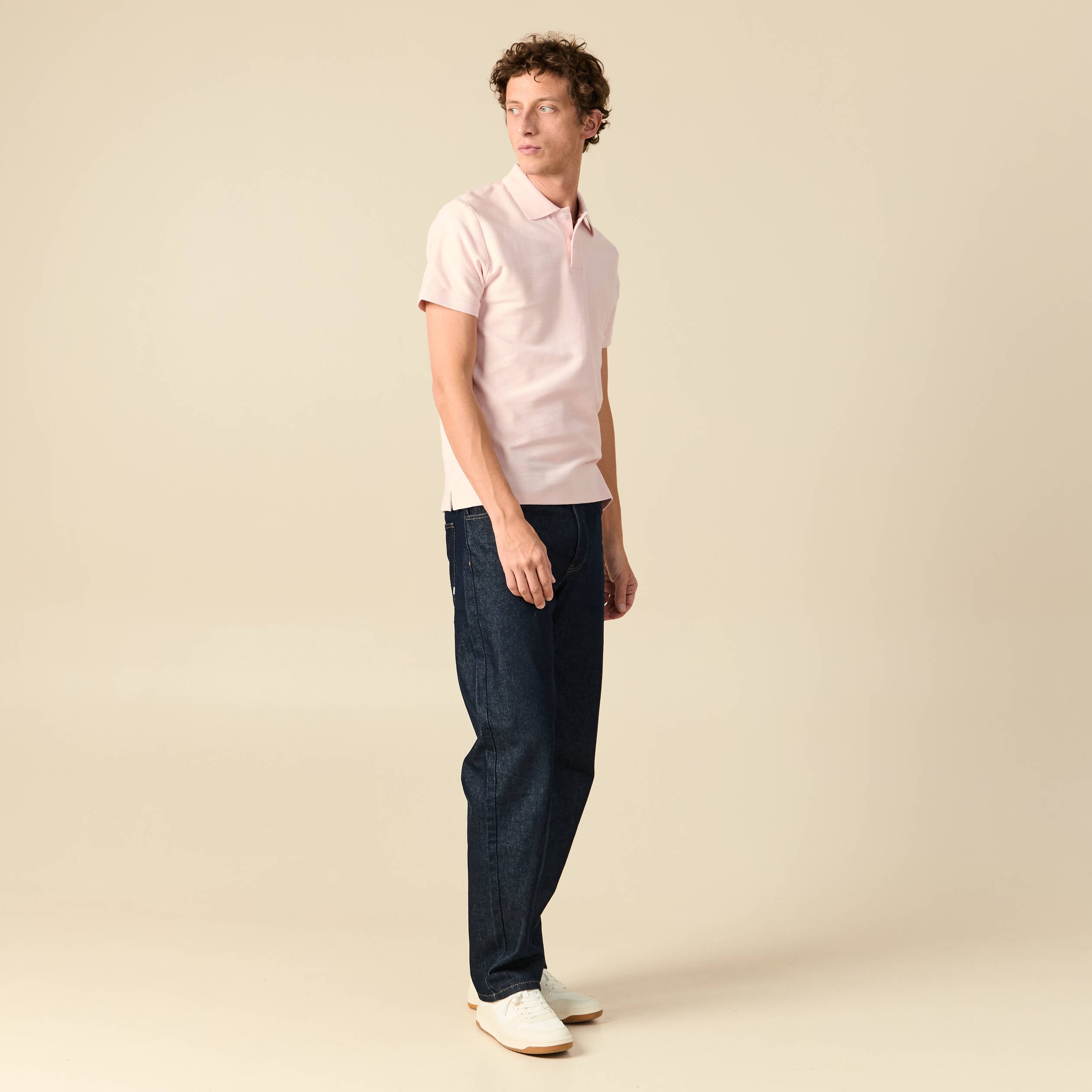 Polo cintr&eacute; manches courtes rose clair homme