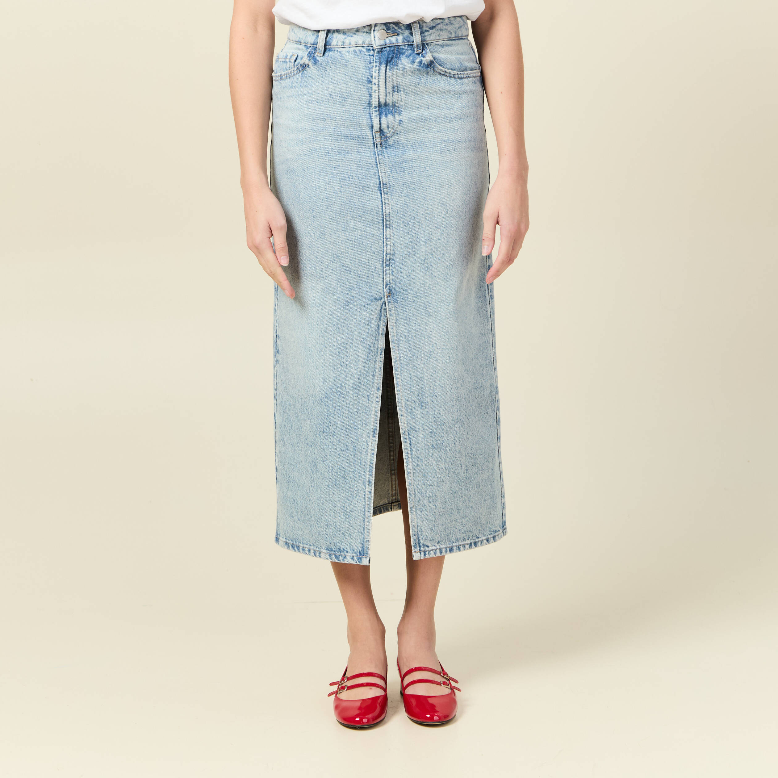 jupe midi droite en jean denim bleach femme Jupe midi droite en jean denim bleach femme