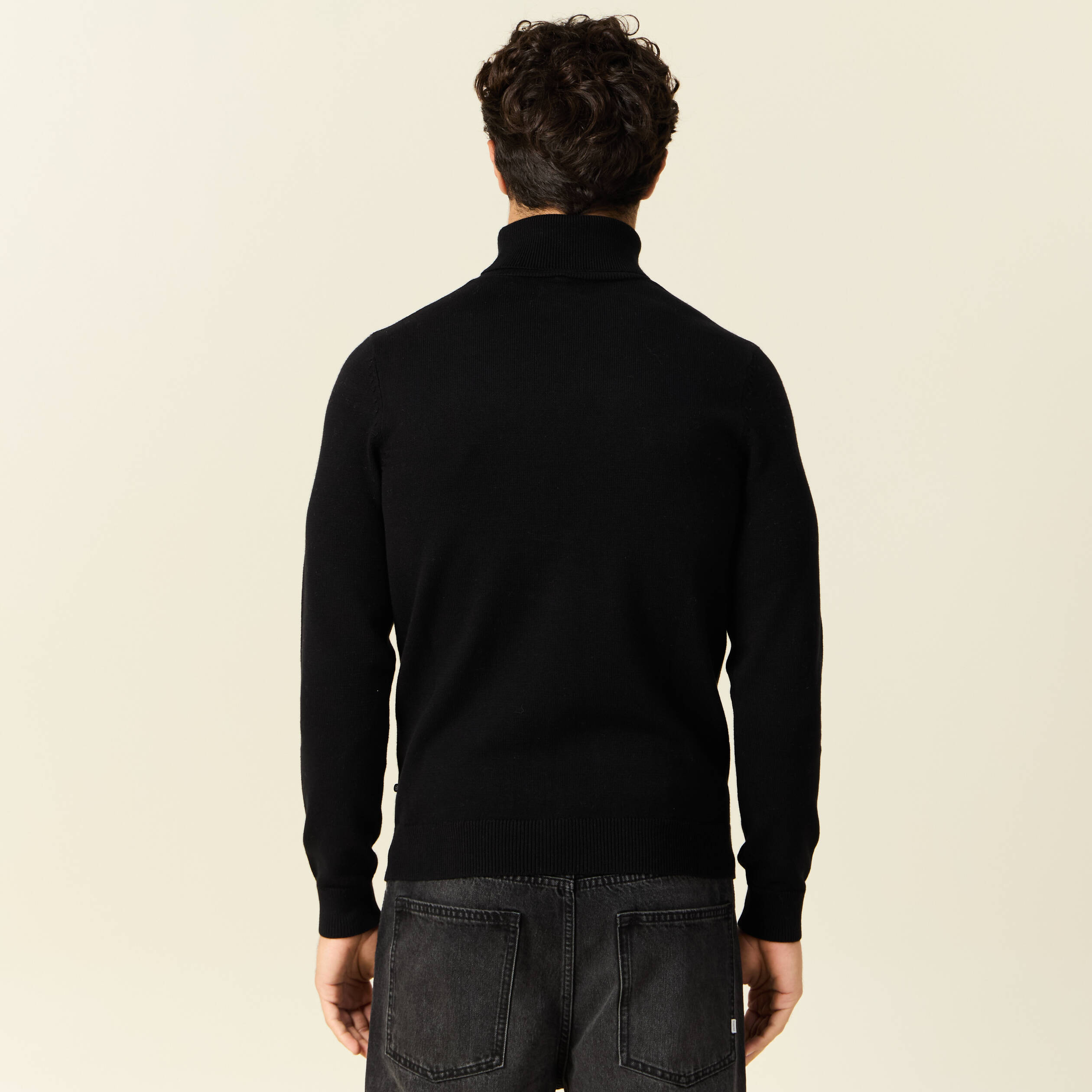 Pull manches longues noir homme