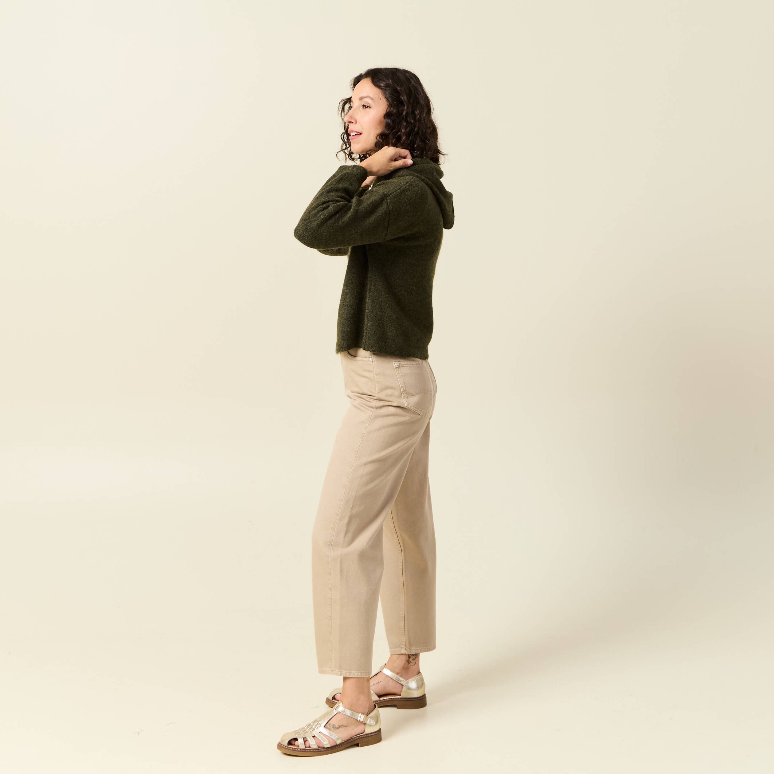 Pull &agrave; capuche zipp&eacute; vert kaki femme