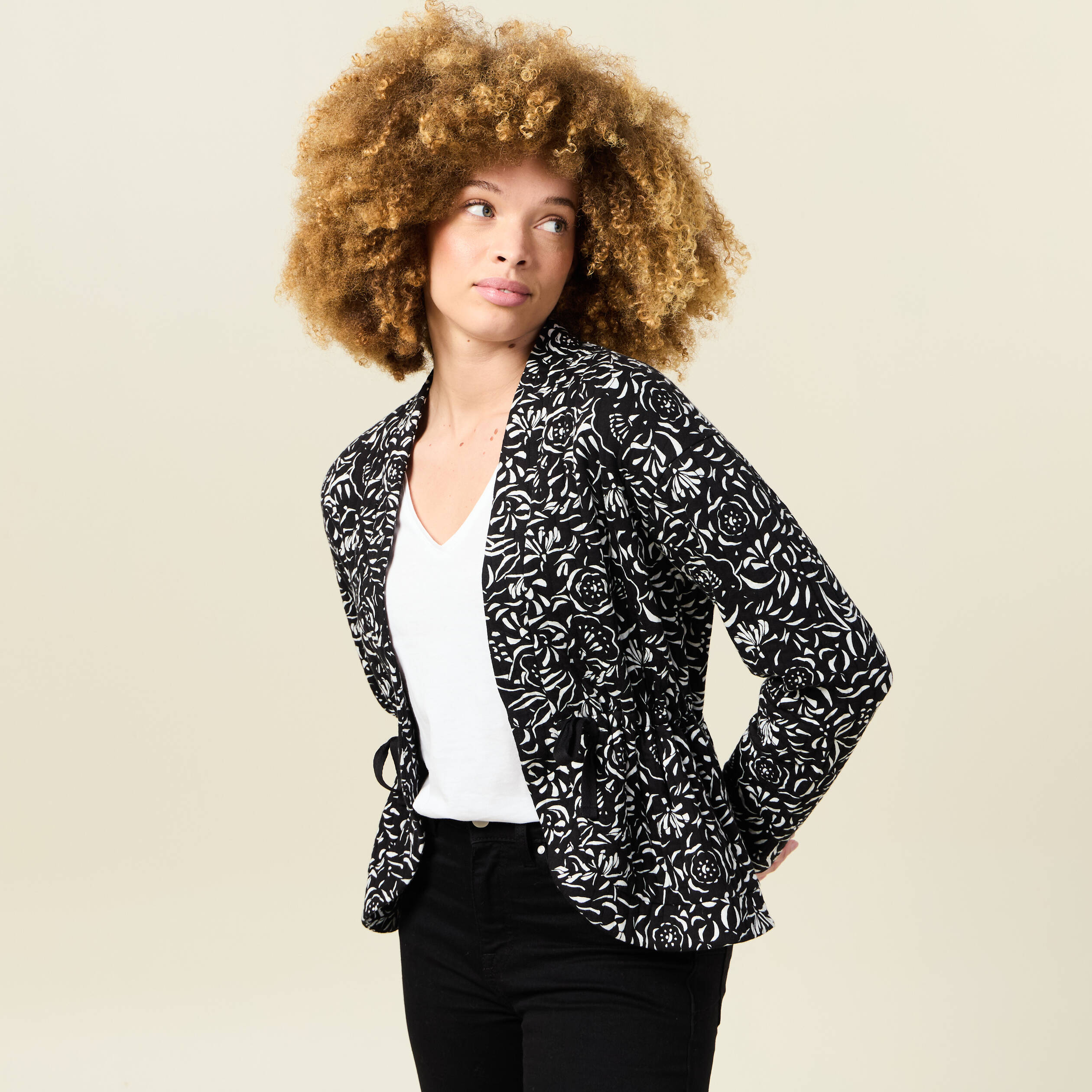 déshabillé kimono femme élégant polyester noué taille manches coudes ceinture fluide doux léger raffiné beige confortable soyeux main image 0