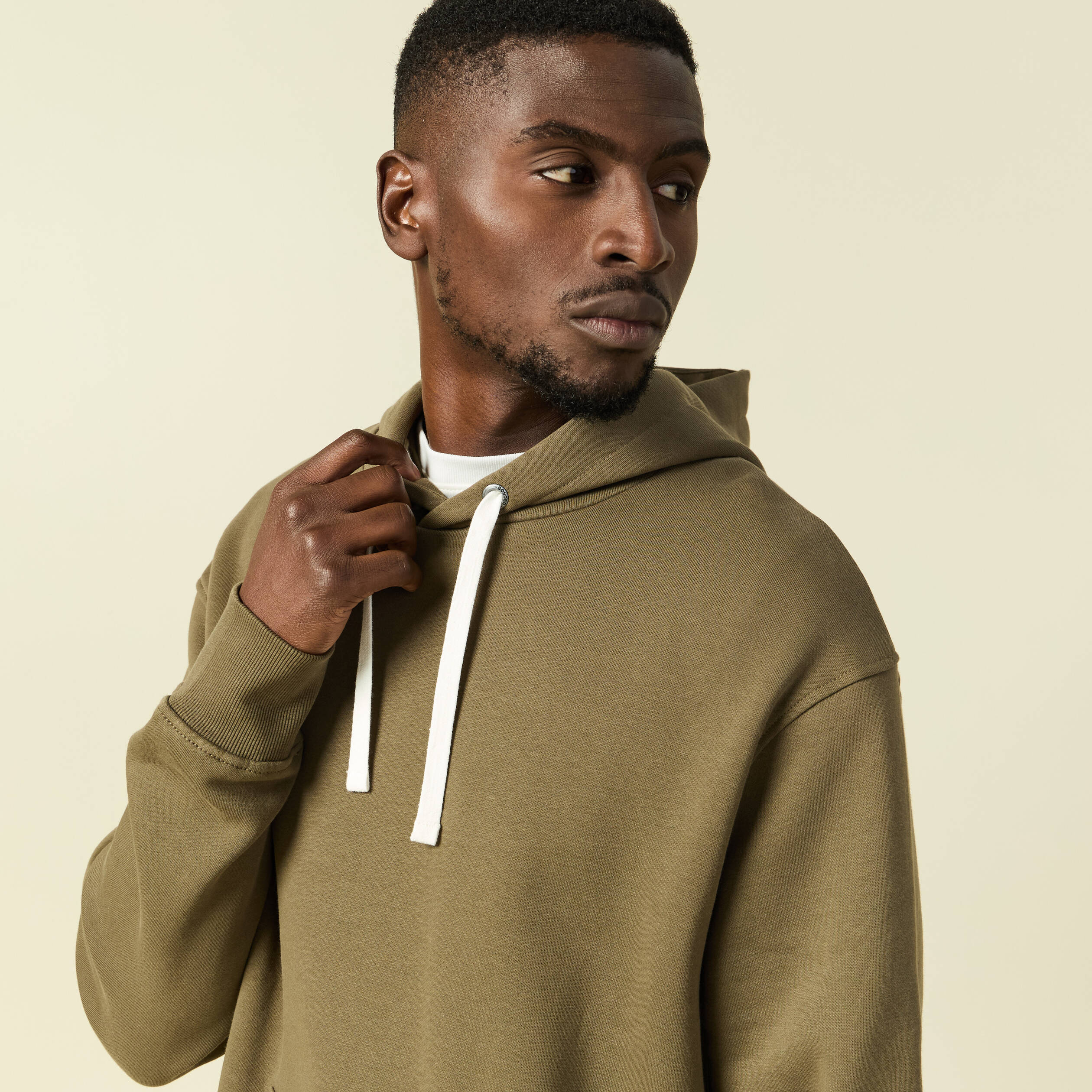 Sweat &agrave; capuche vert kaki homme