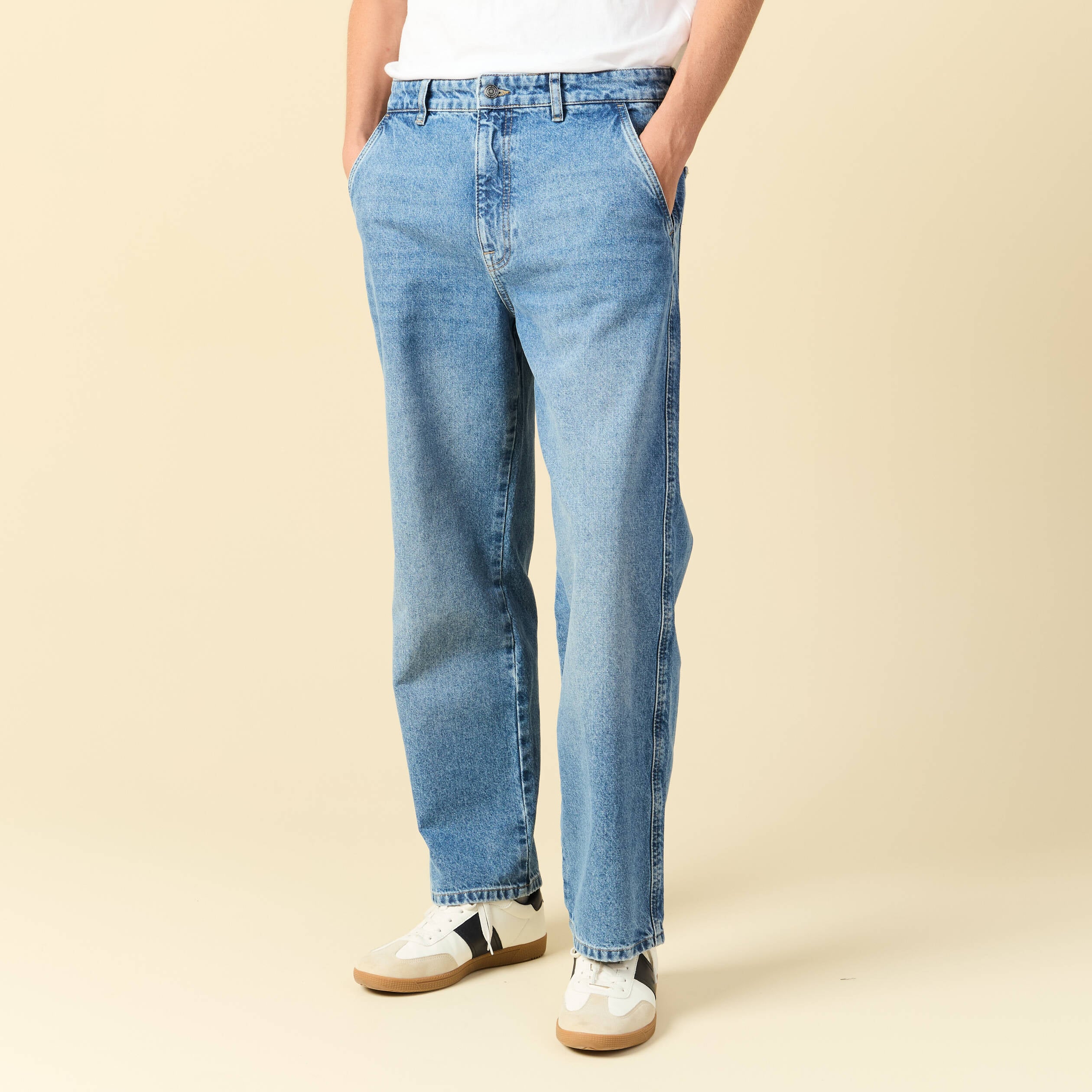 Jeans loose longueur 32 en coton denim bleach homme