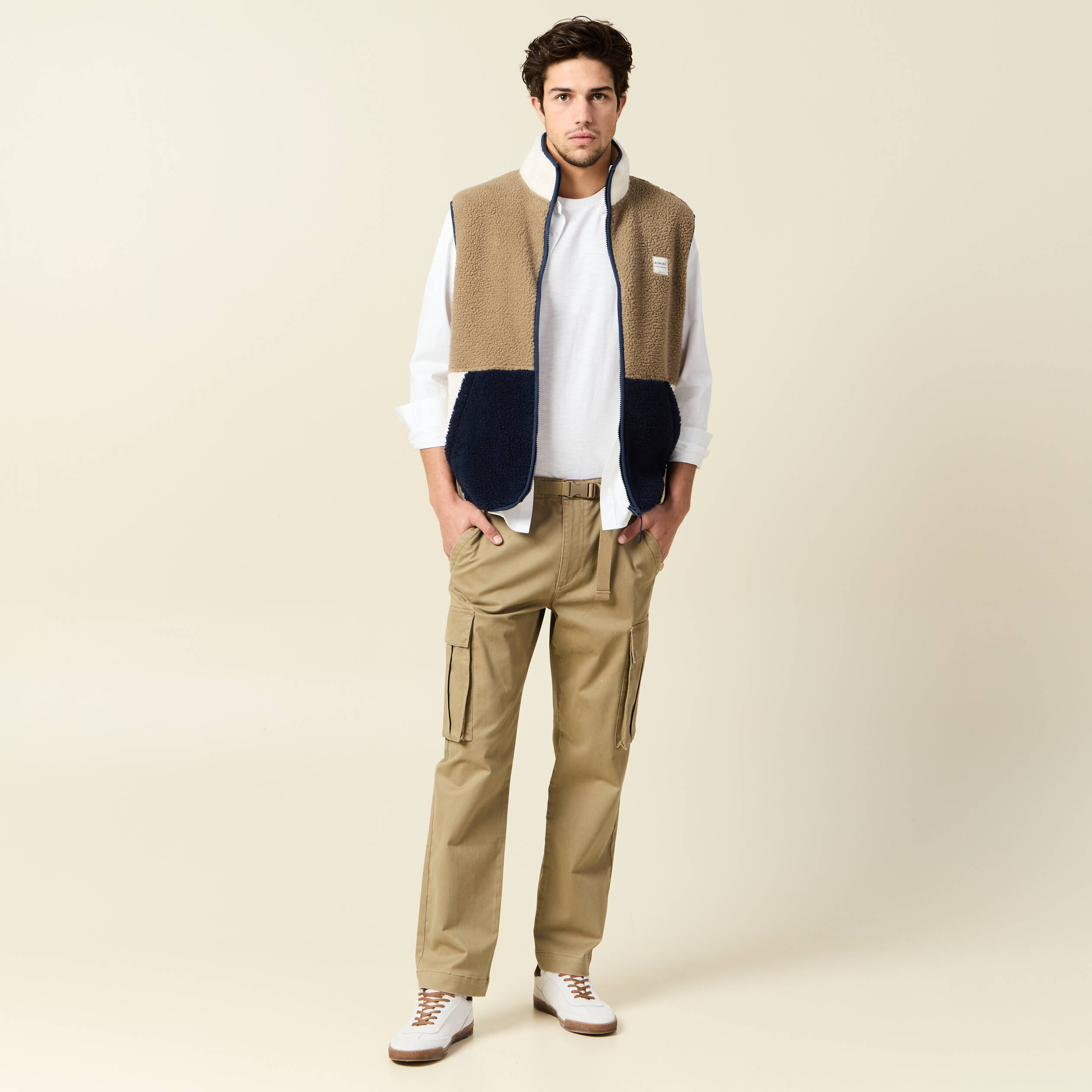 Pantalon cargo poches c&ocirc;t&eacute;s vert kaki homme