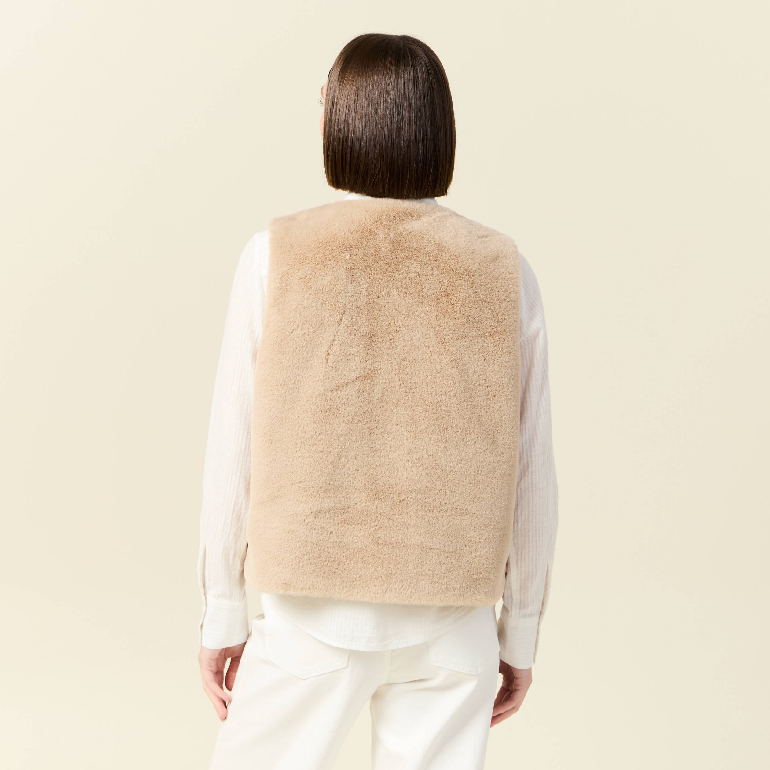 Gilet sans manches doubl&eacute; beige femme