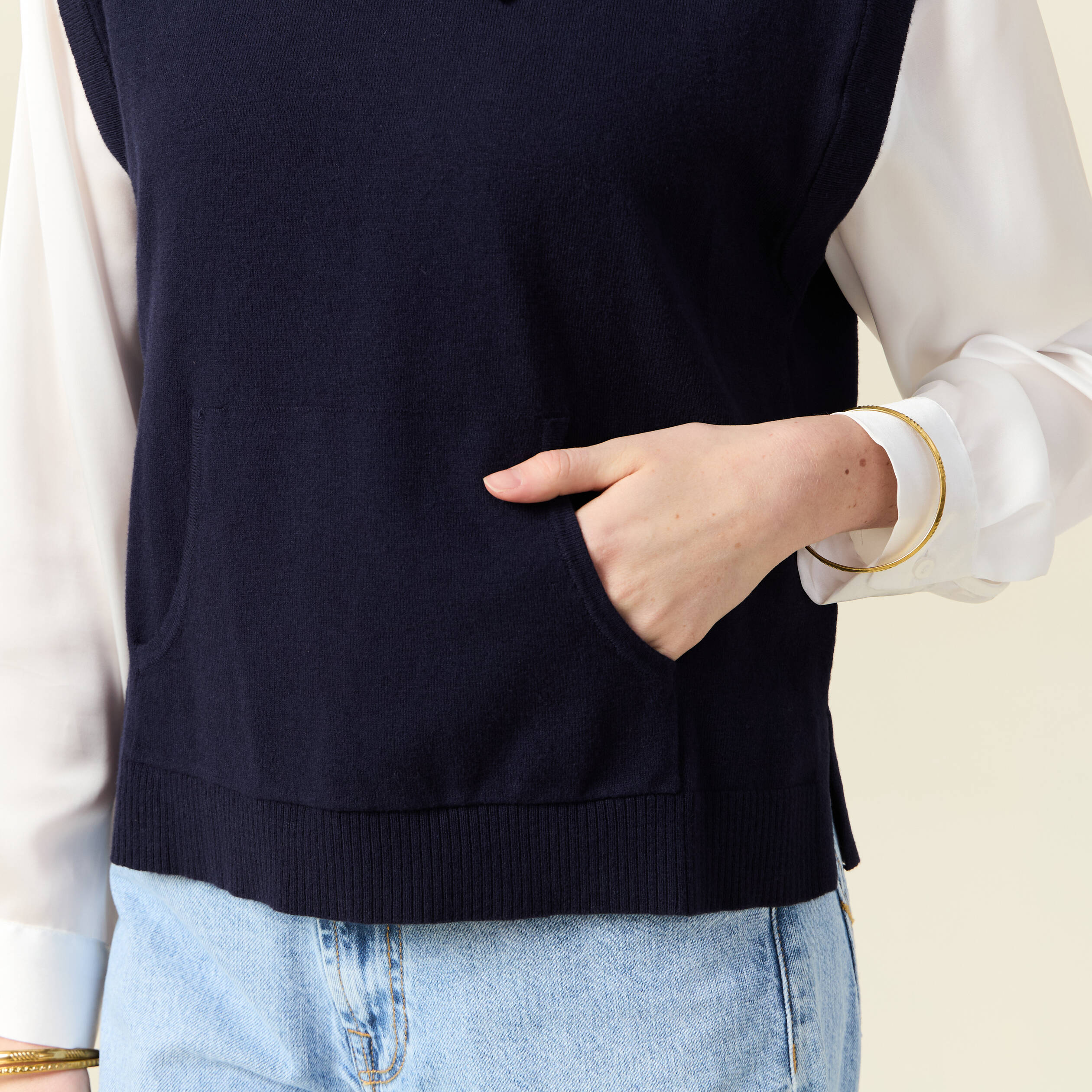 Pull sans manches capuche bleu marine femme