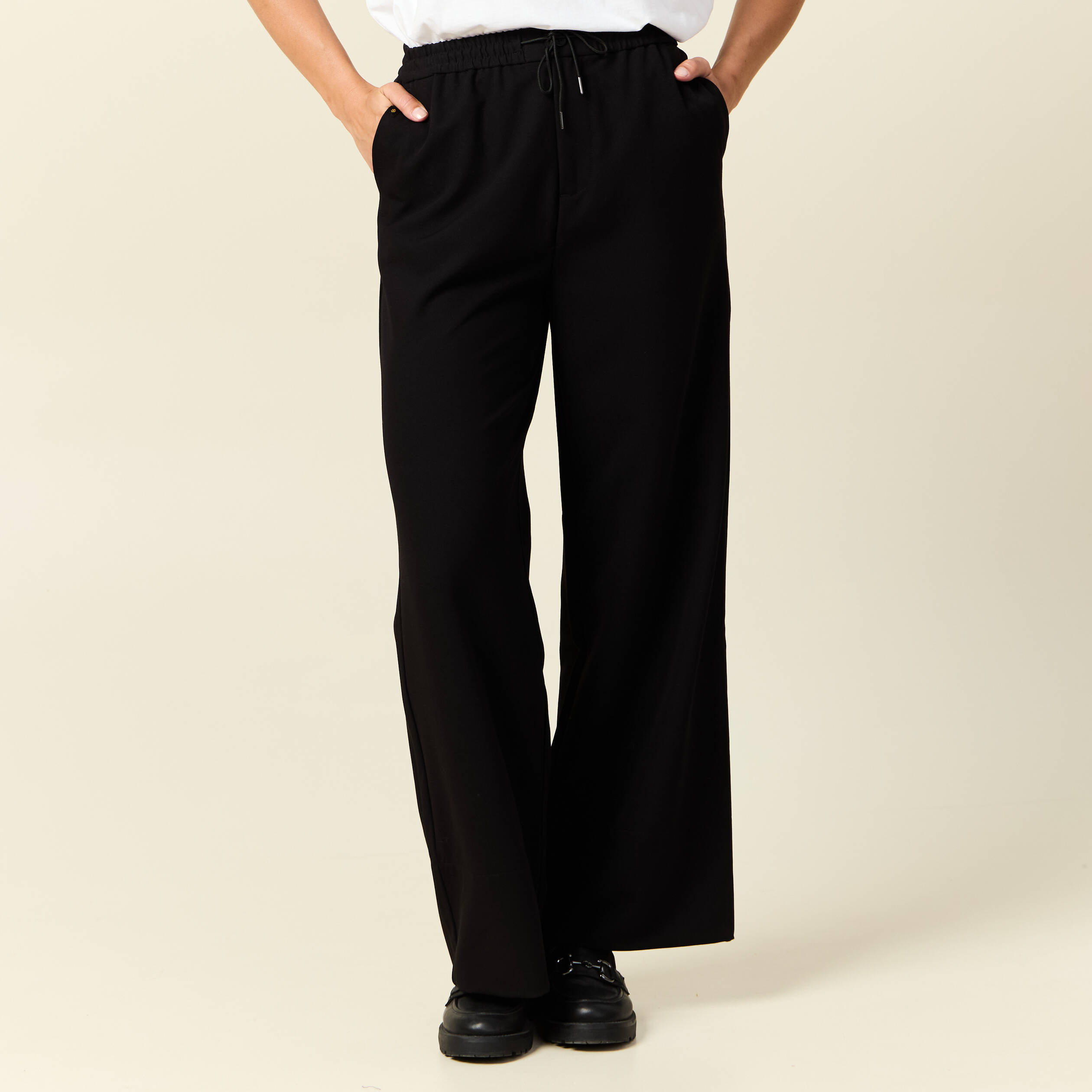 pantalon large elastique noir femme Pantalon large élastiqué noir femme
