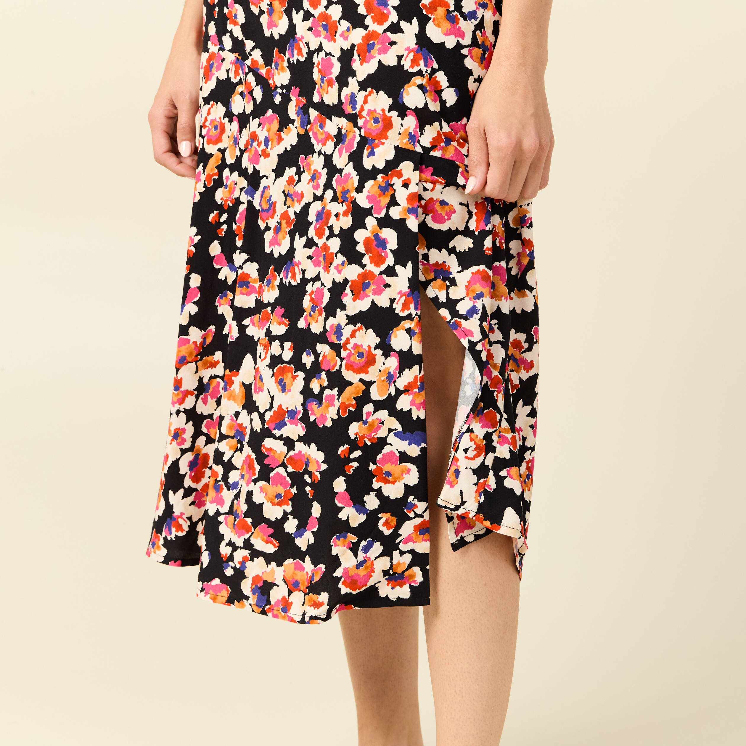 jupe midi evasee fluide noir femme Jupe midi évasée fluide noir femme
