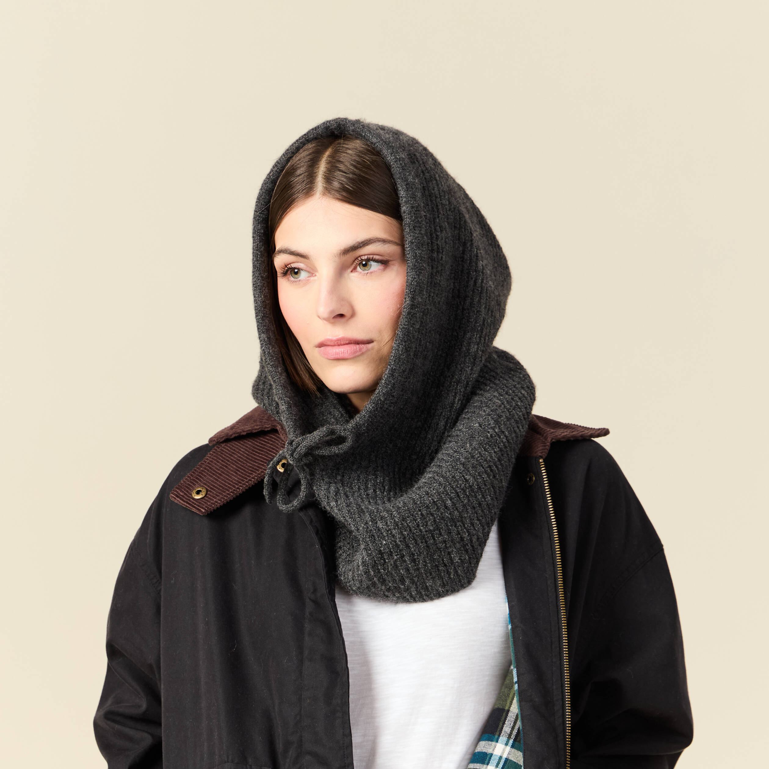 Cagoule tricotée gris foncé femme | Vibs