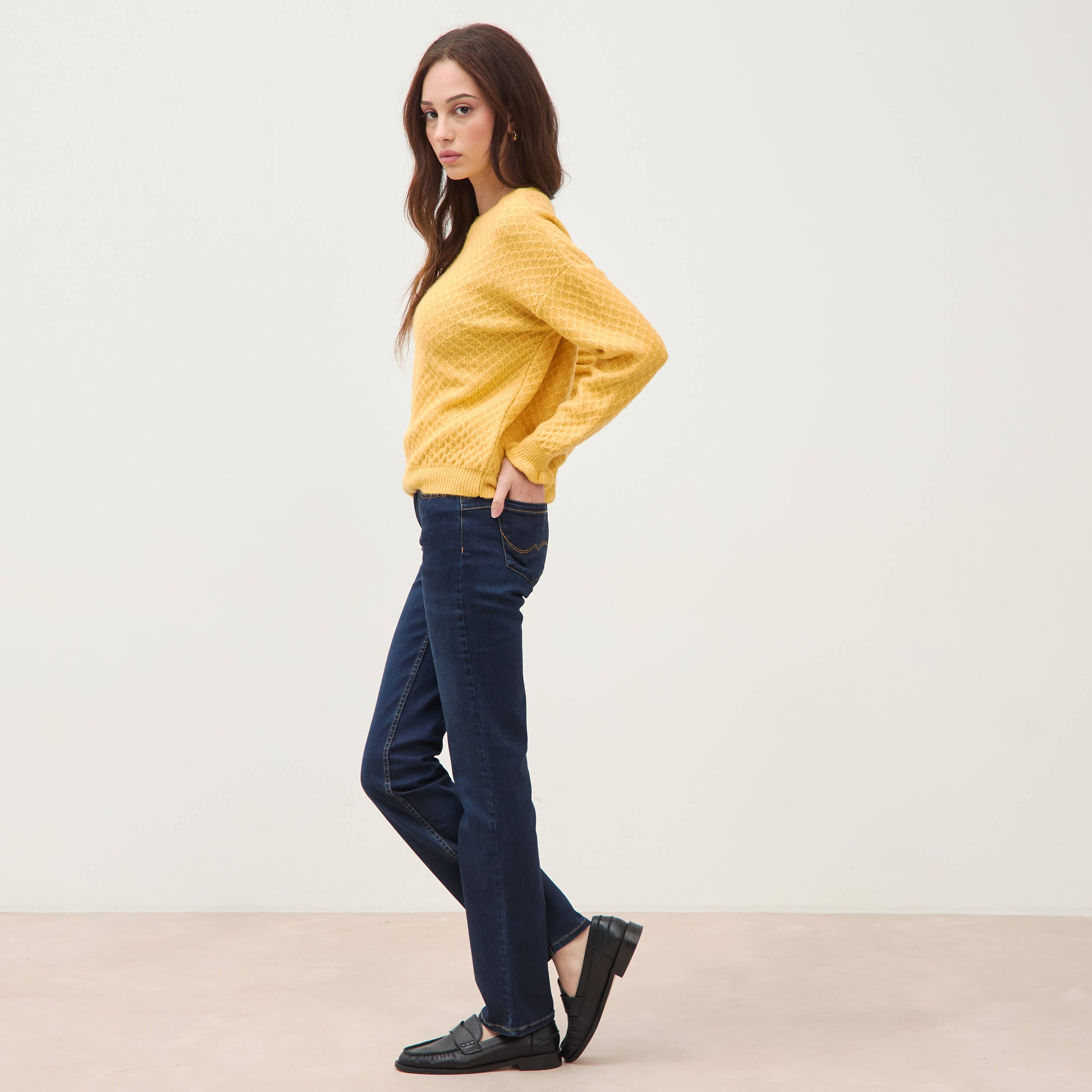 Pull droit col rond manches longues jaune femme