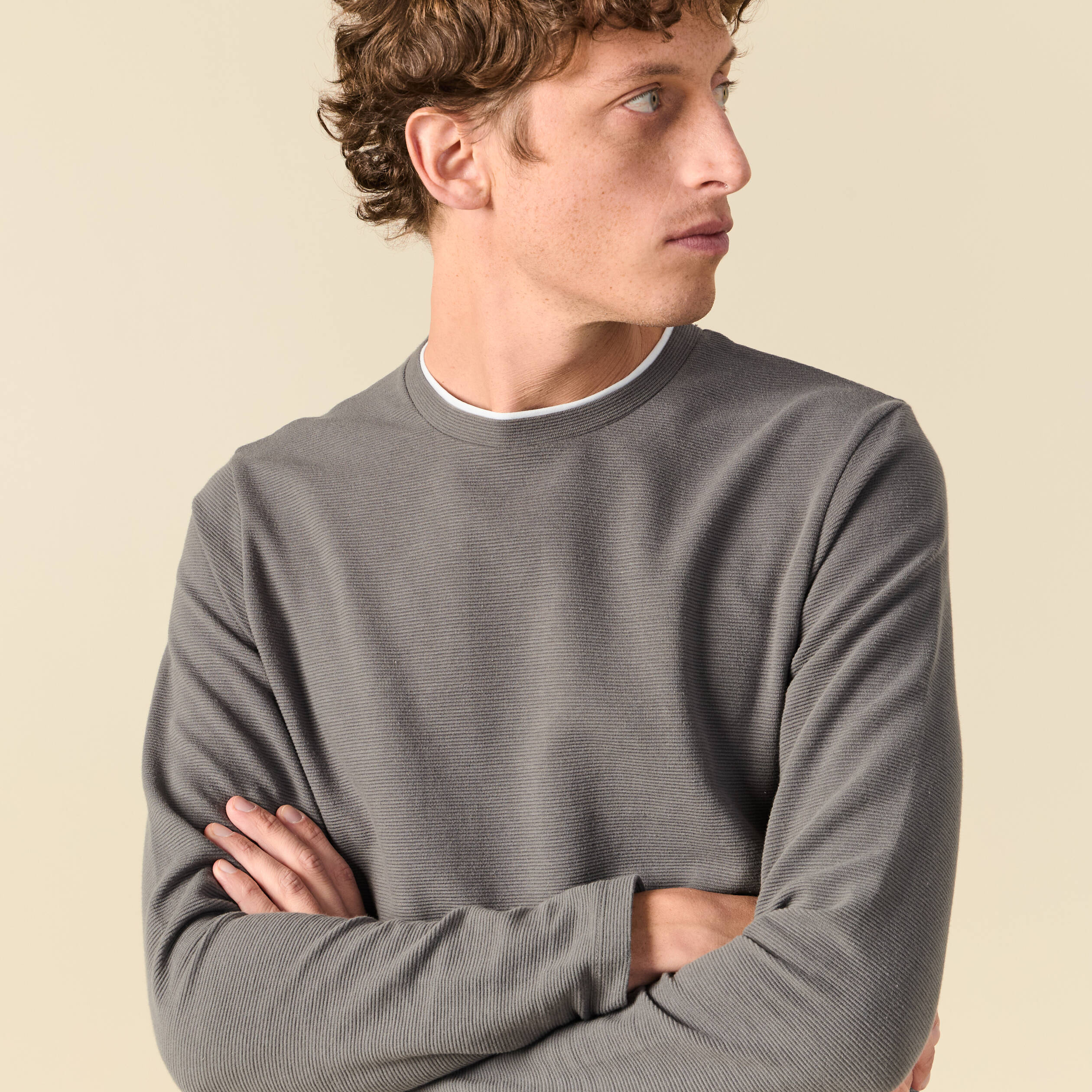 T-shirt manches longues gris fonc&eacute; homme