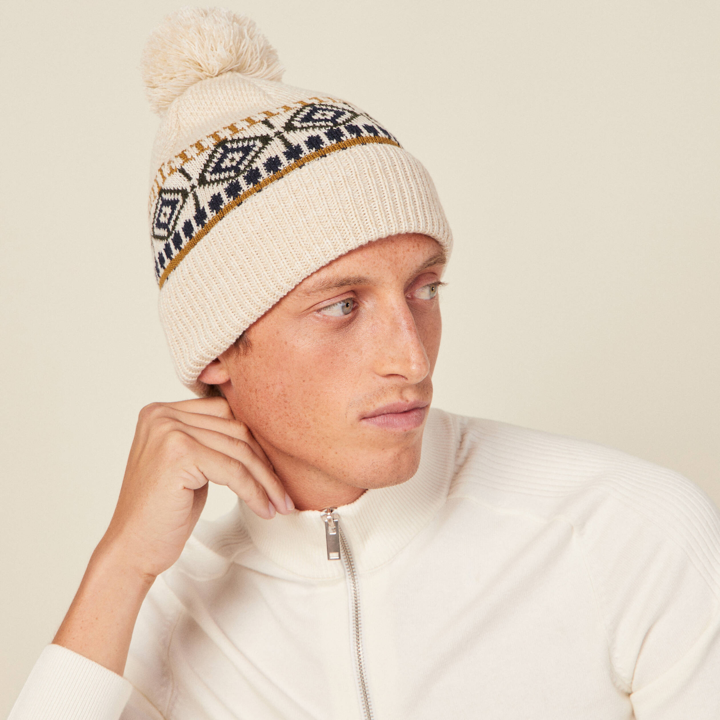 bonnet a pompon ecru homme Bonnet à pompon ecru homme