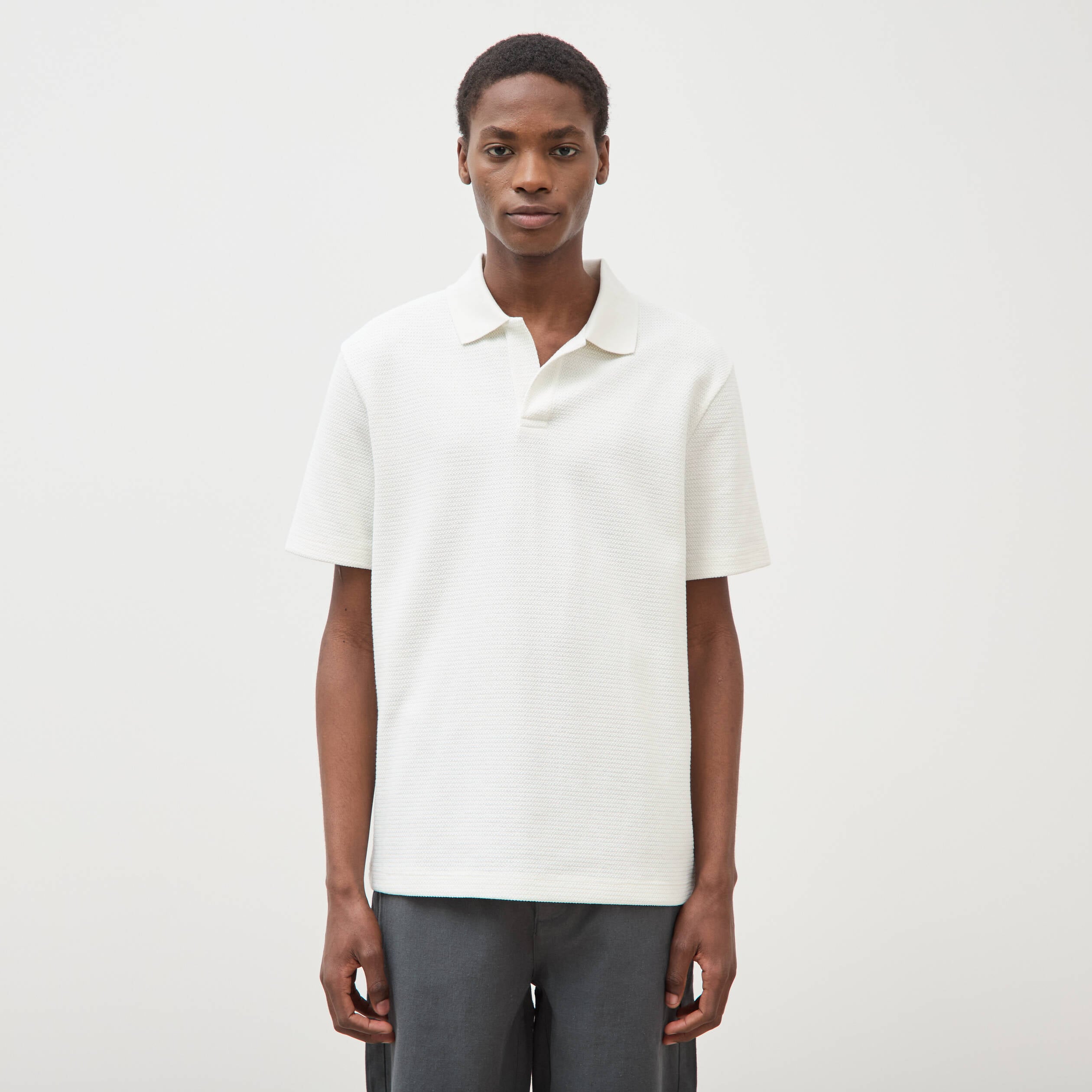 Polo manches courtes col cubain ecru homme