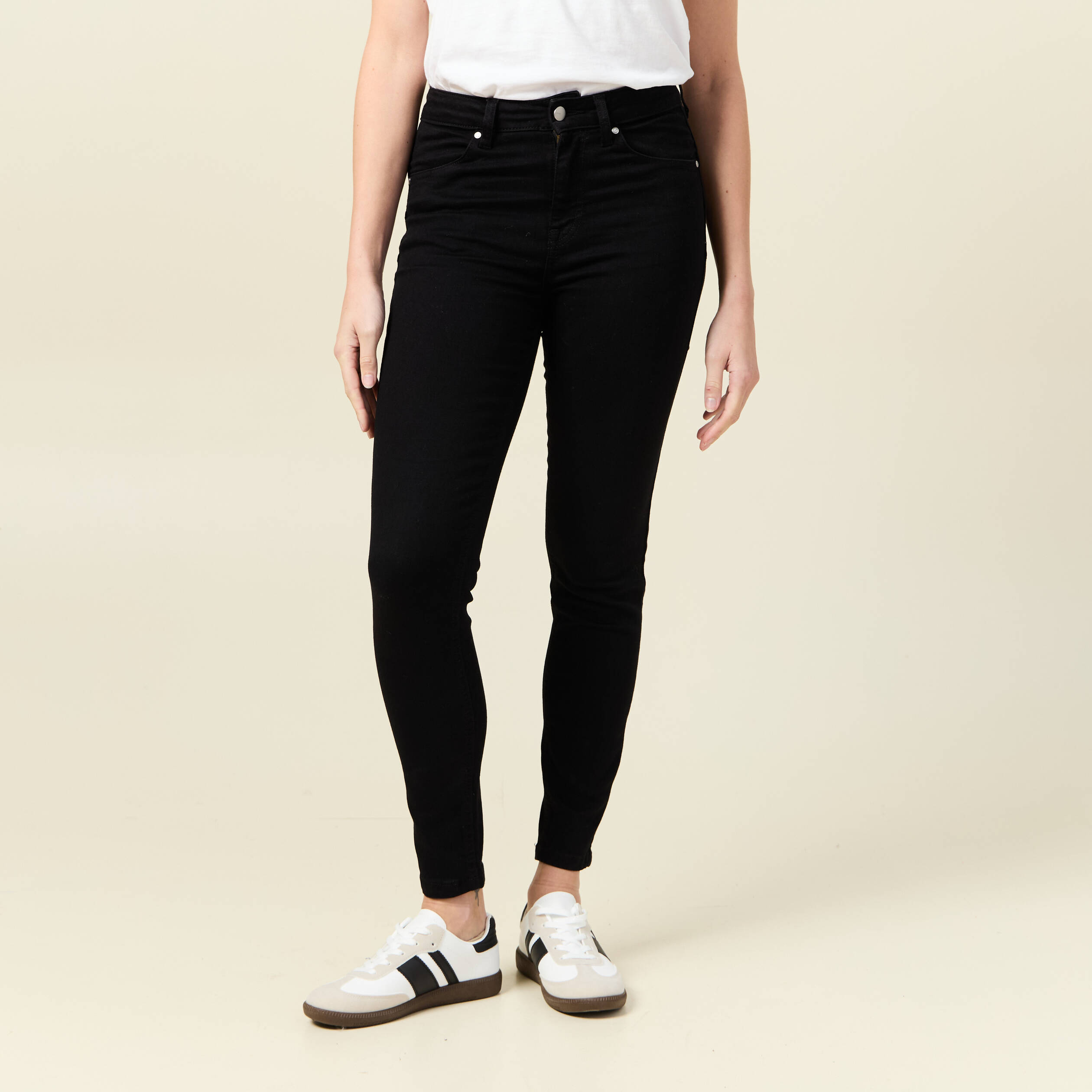 Jeans skinny éco-responsable denim noir femme