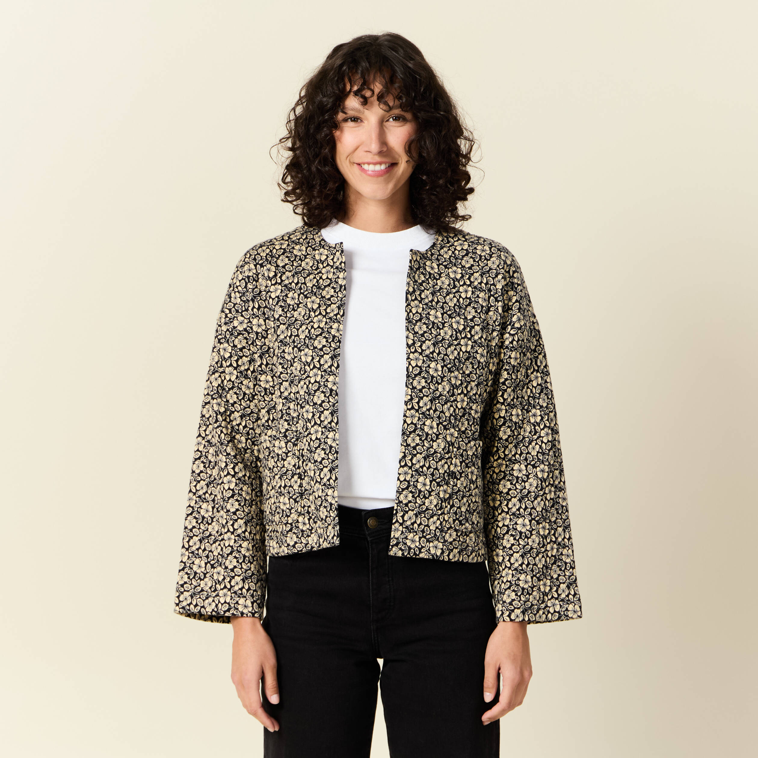 Gilet matelass&eacute; col rond noir femme