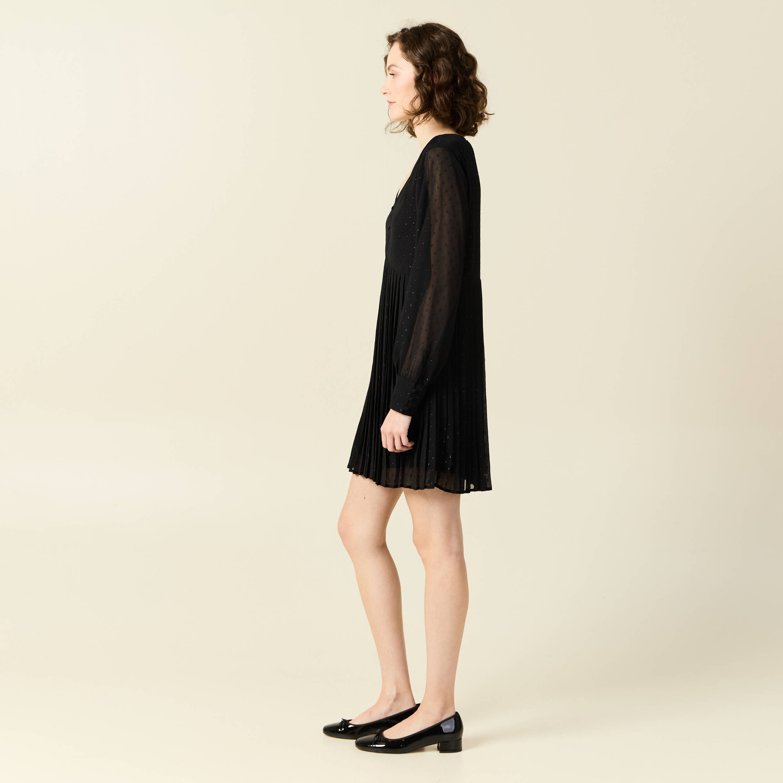 robe evasee plissee noir femme Robe évasée plissée noir femme