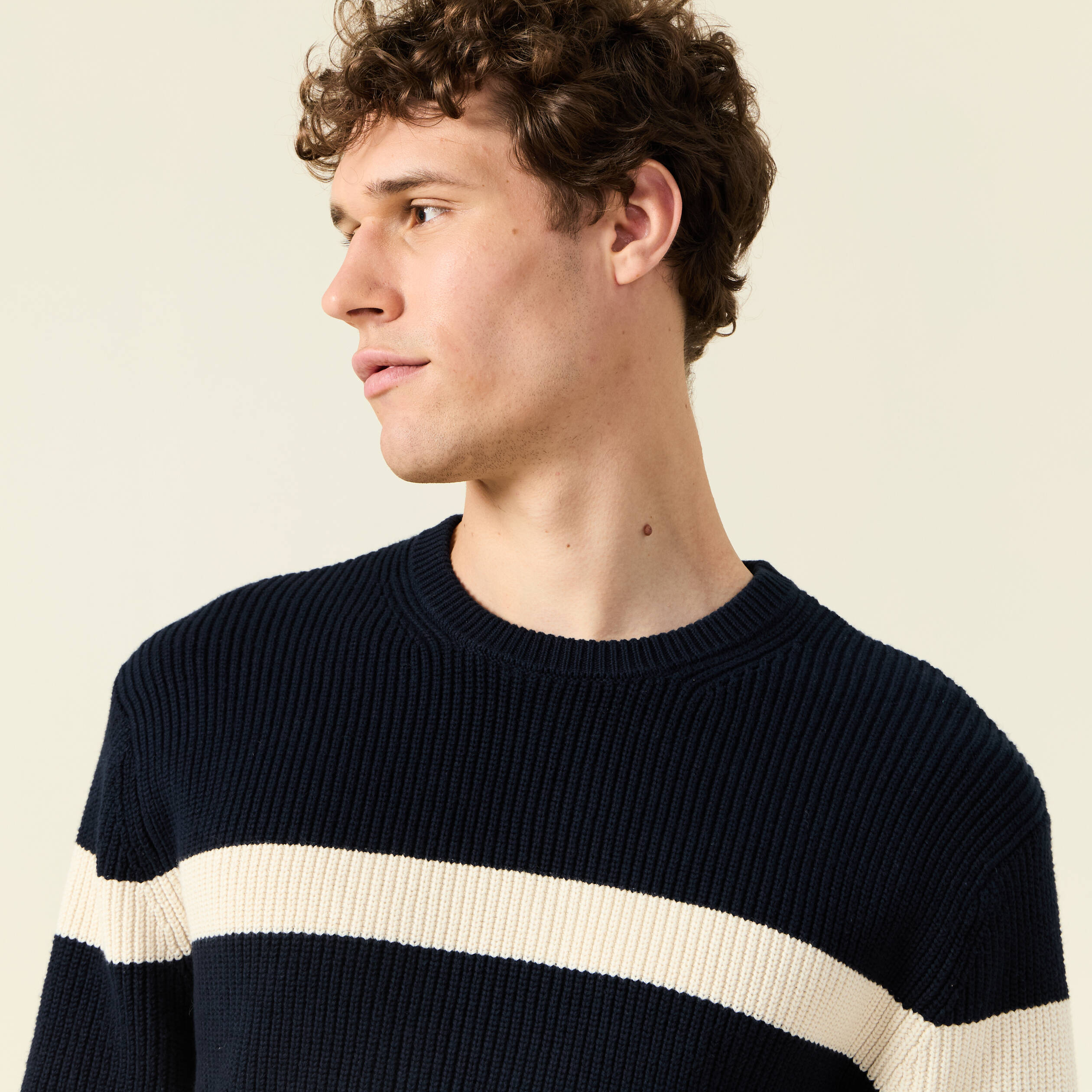 Pull manches longues bleu fonc&eacute; homme