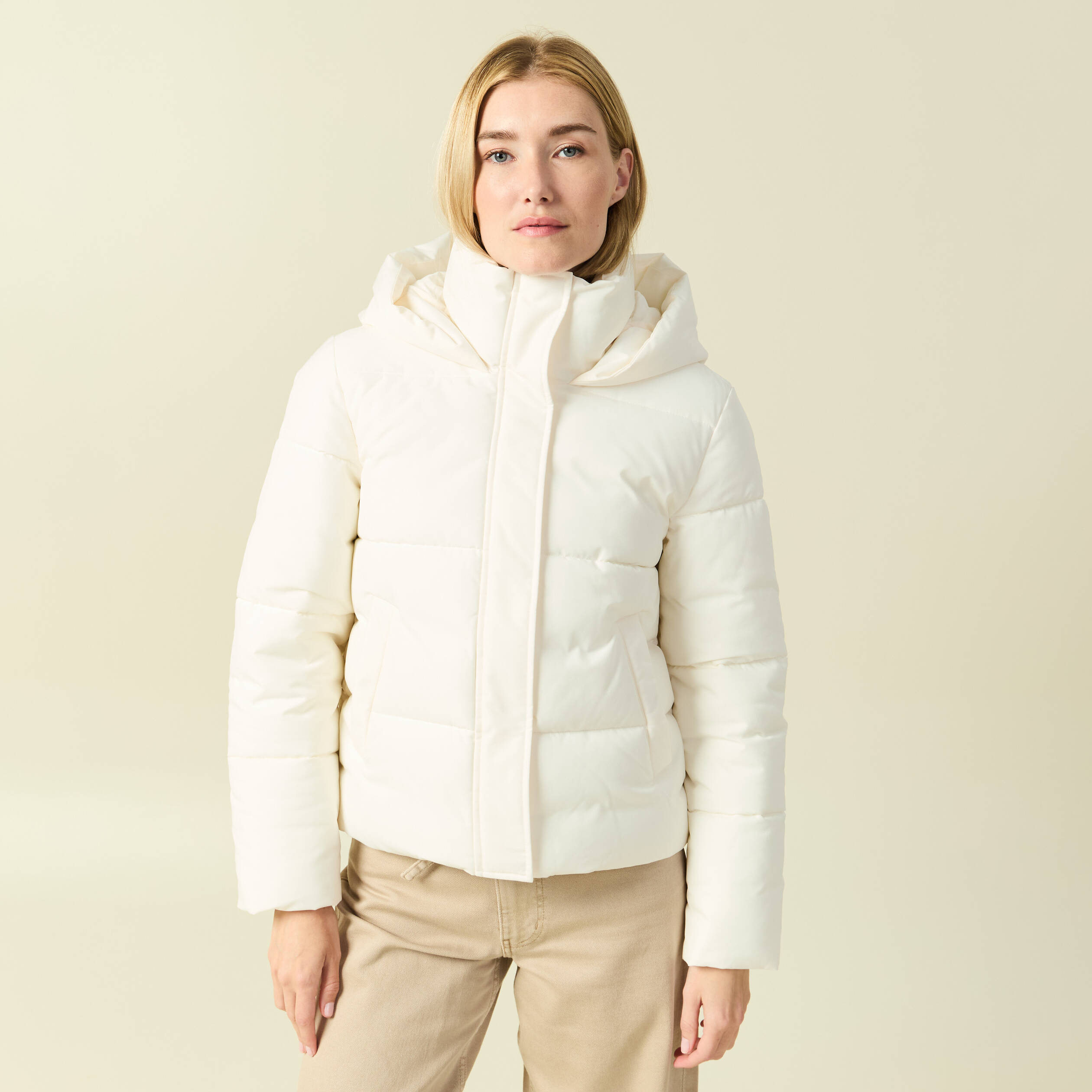 Doudoune &agrave; capuche creme femme