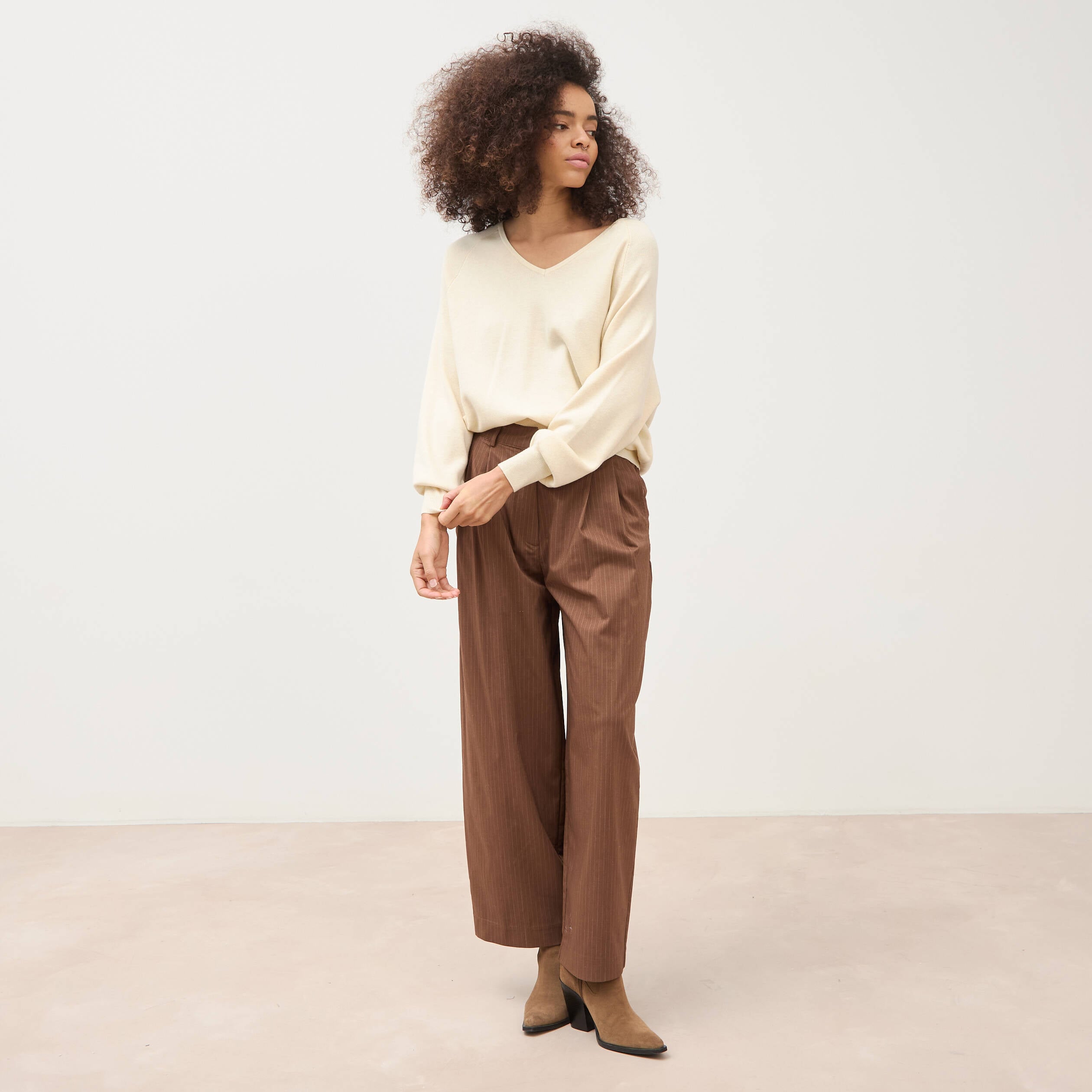 Pantalon large ray&eacute; taille standard marron fonc&eacute; femme