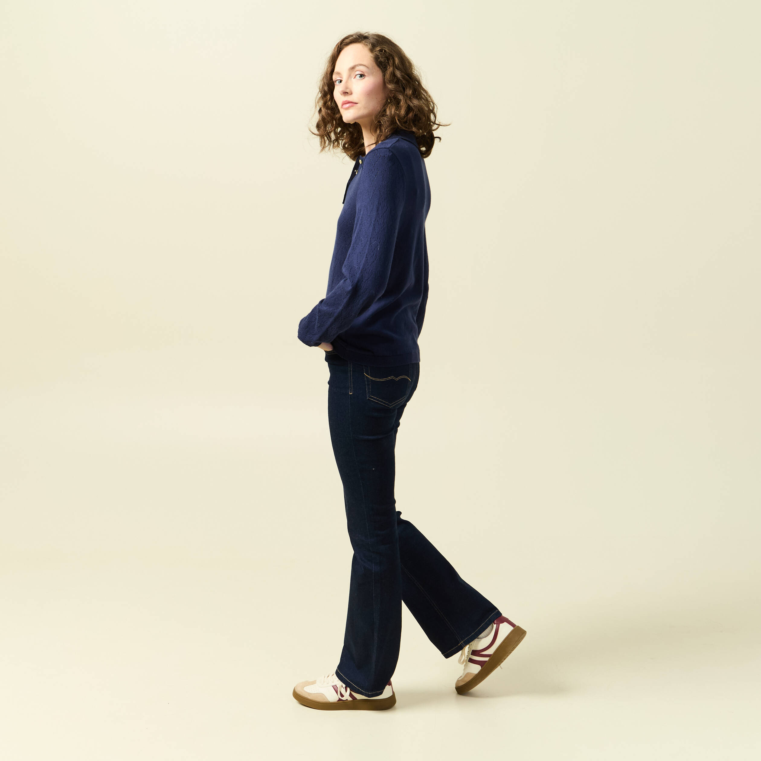 Pull ajour&eacute; manches longues en coton bleu marine femme