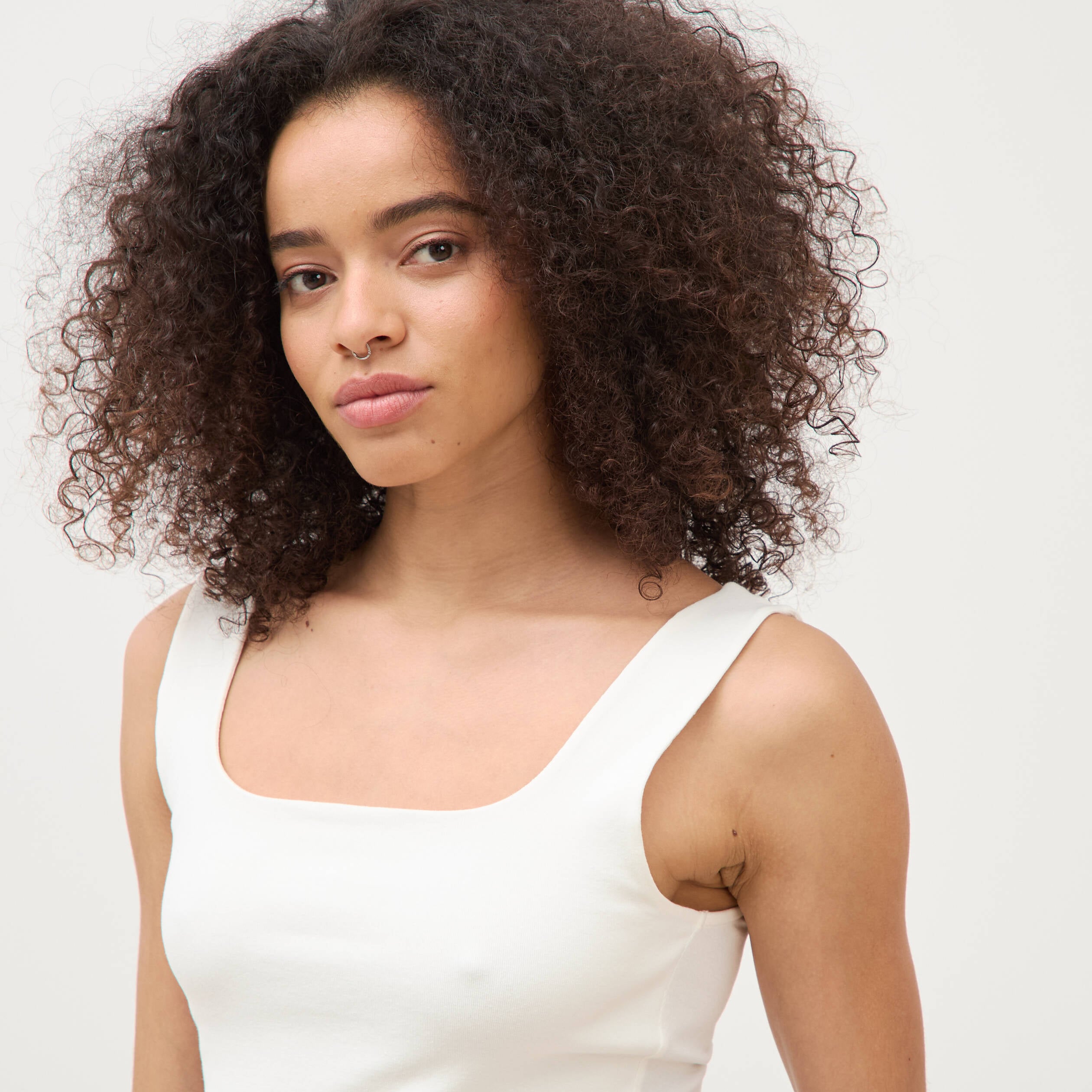 D&eacute;bardeur ajust&eacute; col carr&eacute; ecru femme