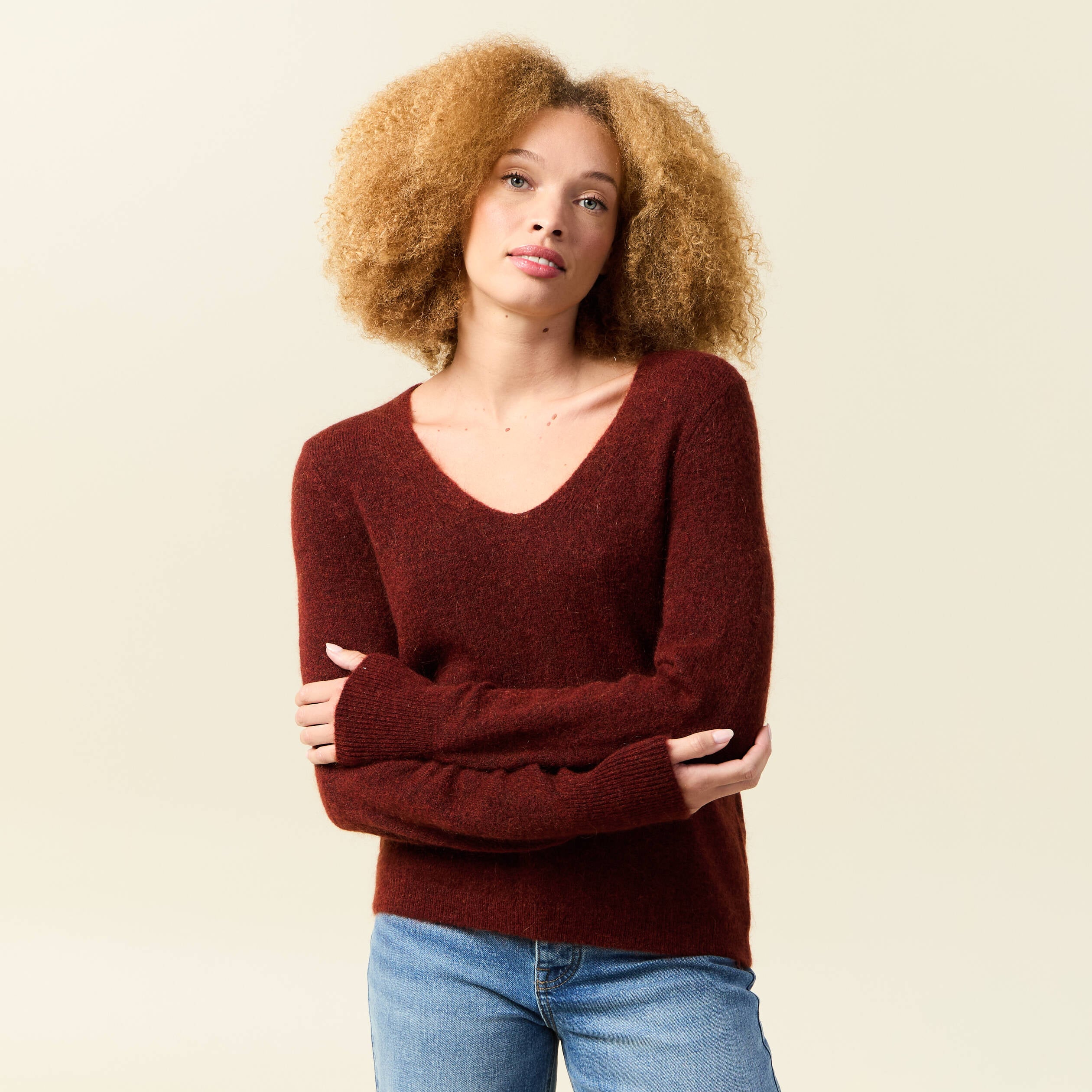 Pull col V manches longues orange fonc&eacute; femme