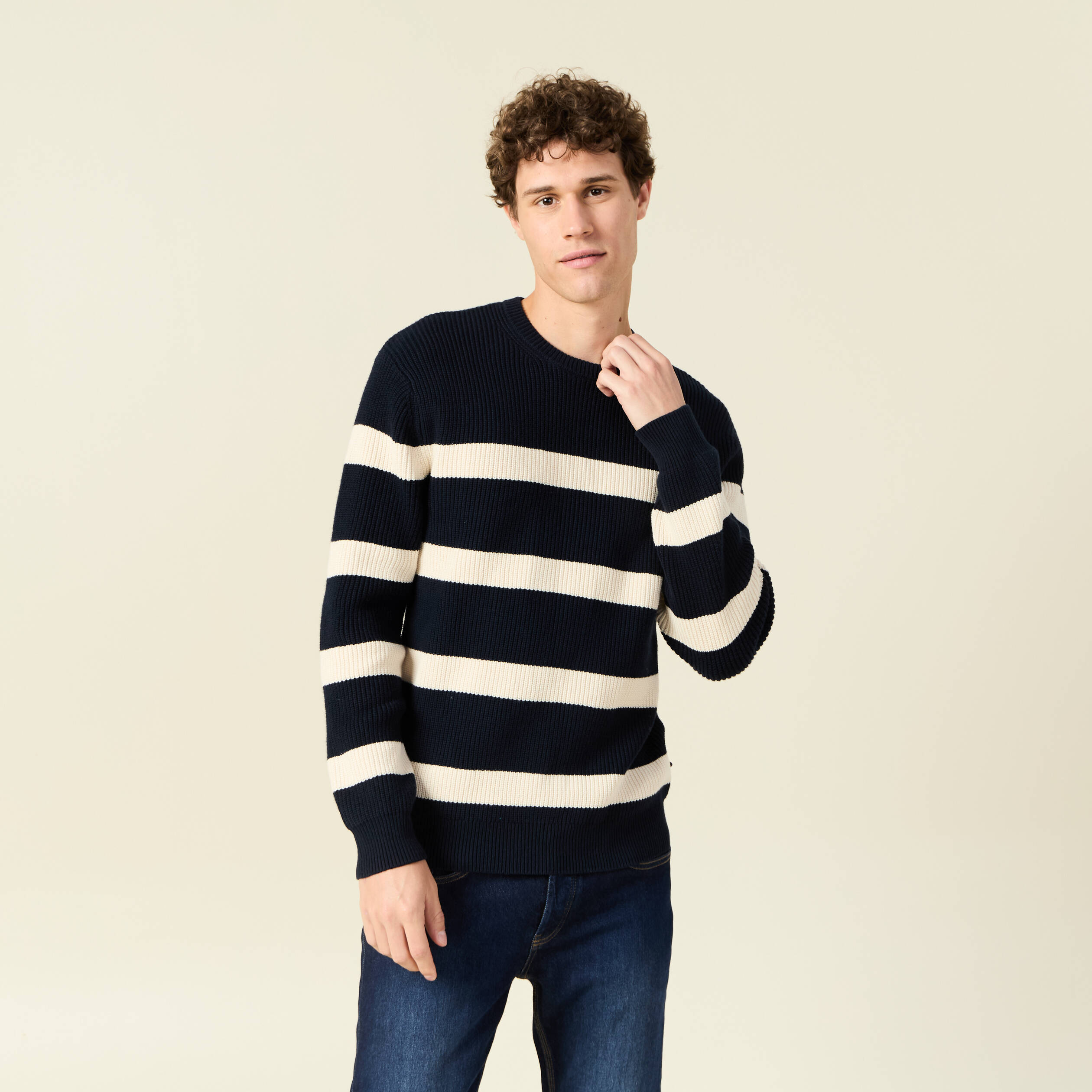 Pull manches longues bleu fonc&eacute; homme