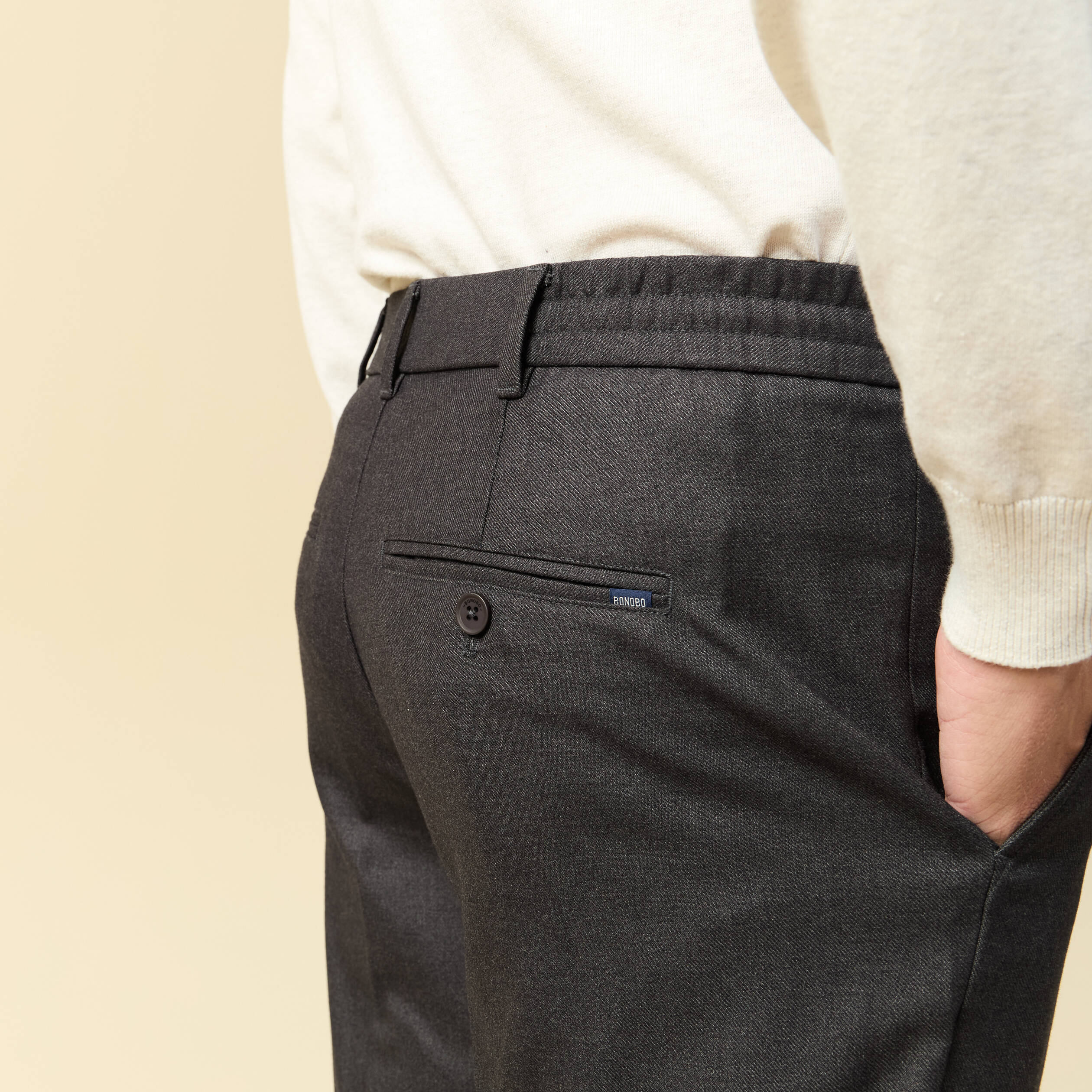 Pantalon gris fonc&eacute; homme