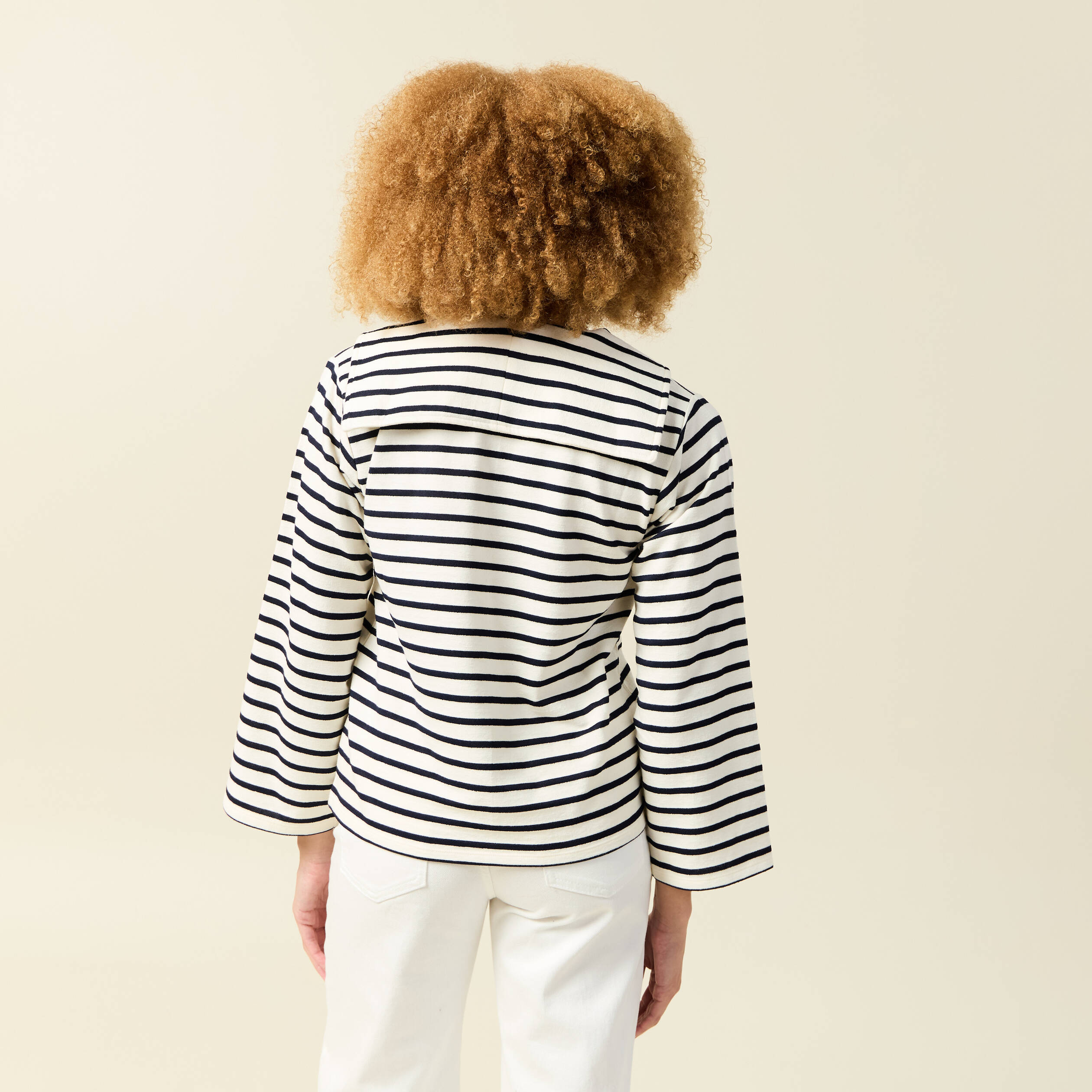 T-shirt col V manches longues ecru femme