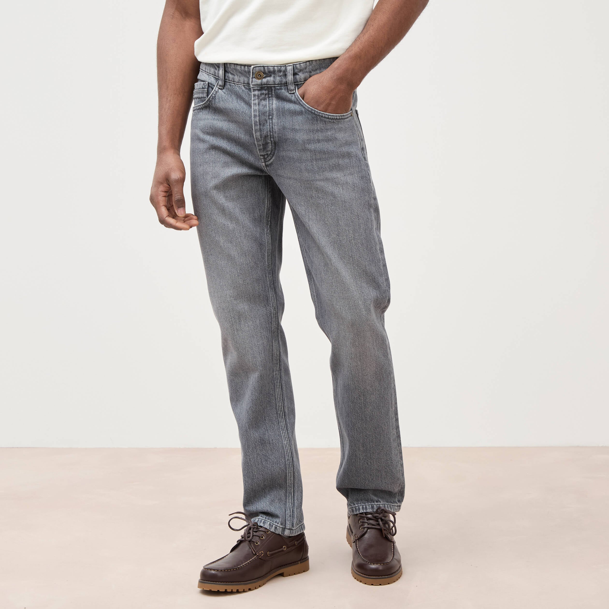 Jeans straight longueur 32 en coton bleu gris homme
