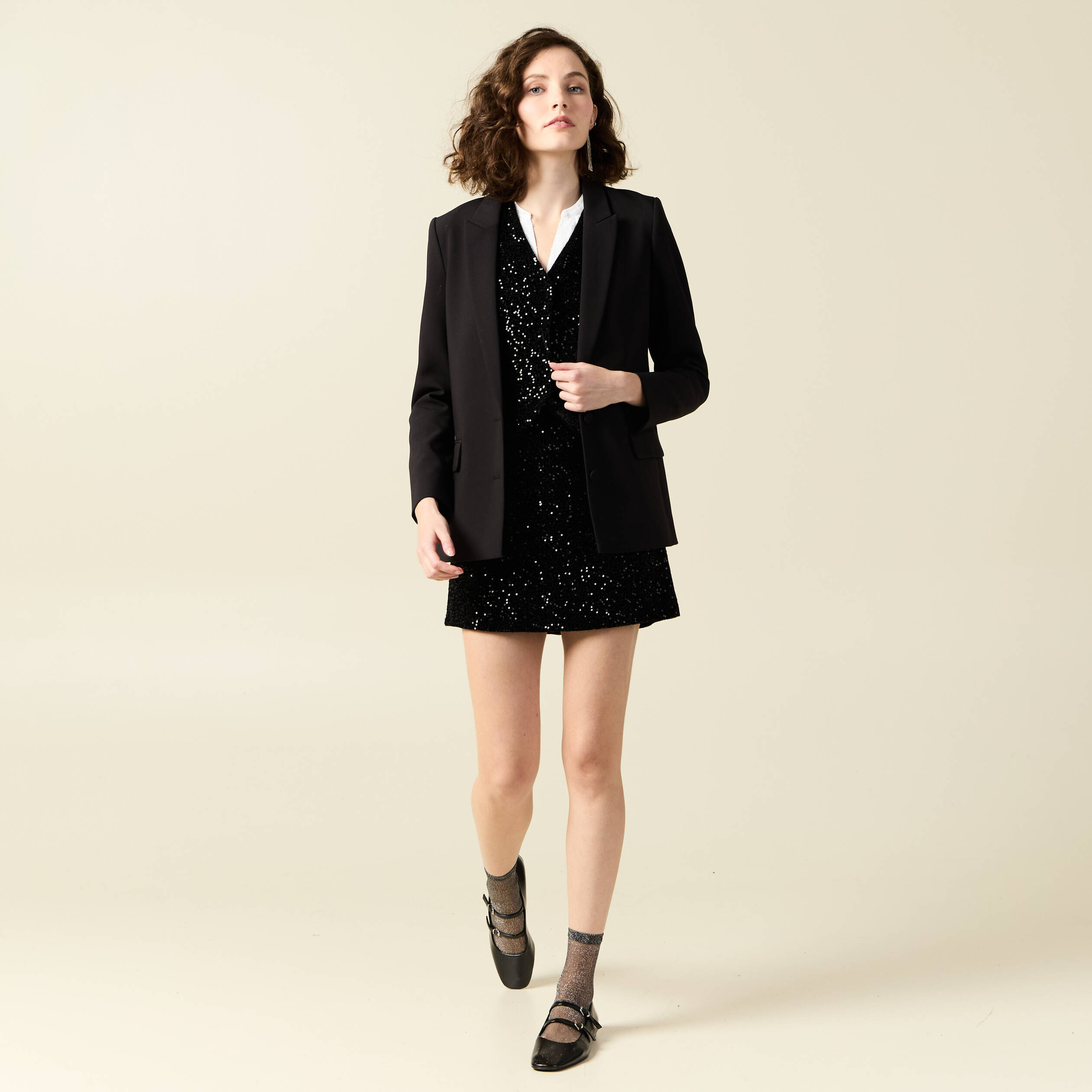 D&eacute;bardeur sans manches sequins noir femme